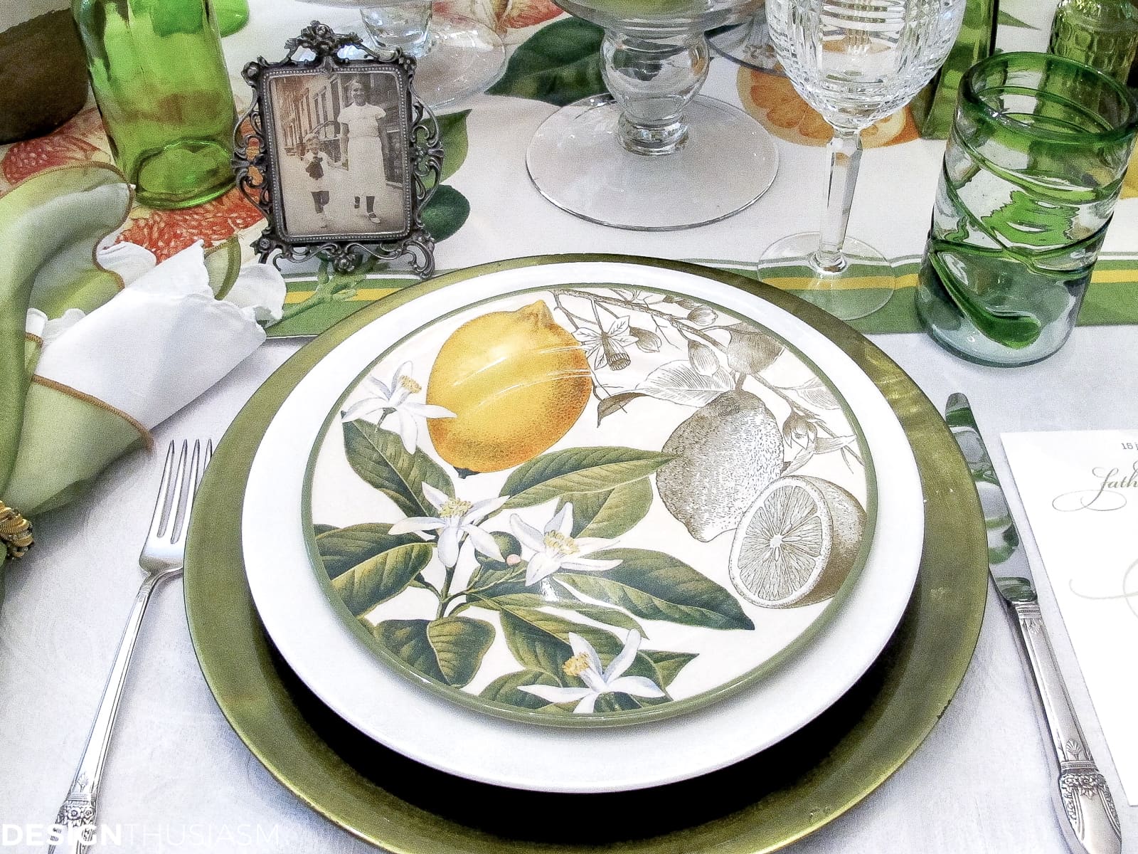 Father’s Day decorations | A citrus tablescape - terilynadamsblog.com