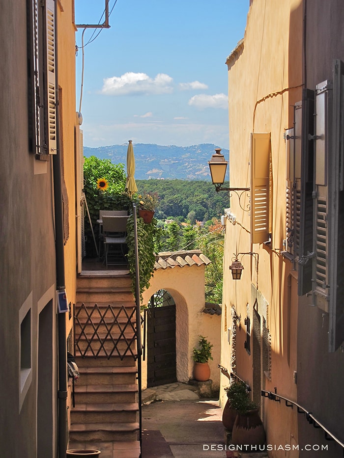 Mougins au Matin 02