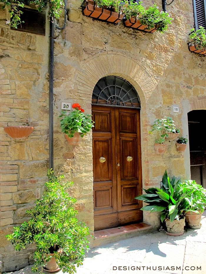 Pienza doorway
