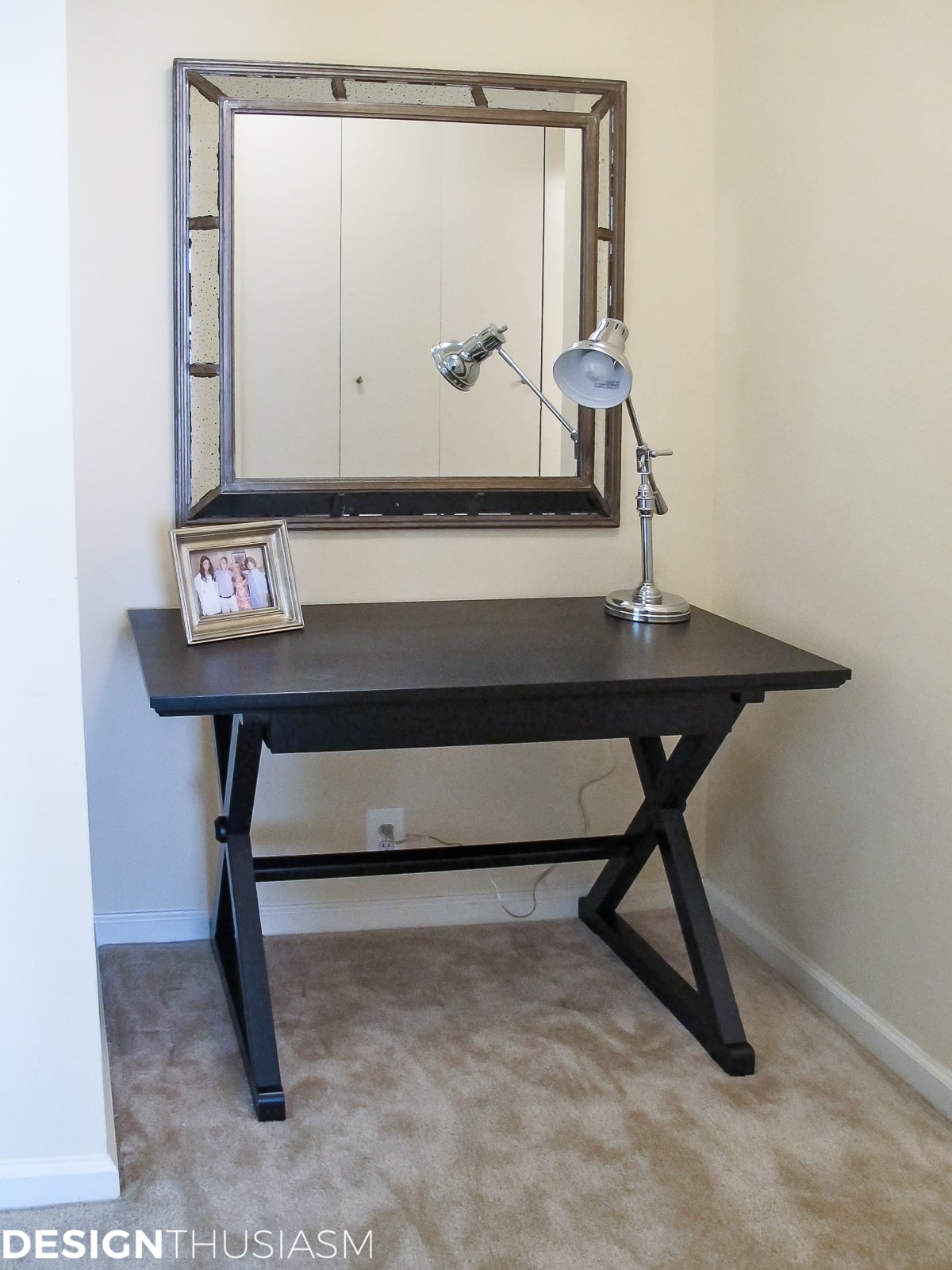 Bachelor Pad Decor: Mens Bedroom Ideas | terilynadamsblog.com