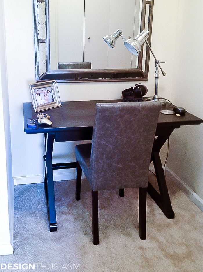 Bachelor Pad Decor: Mens Bedroom Ideas | terilynadamsblog.com
