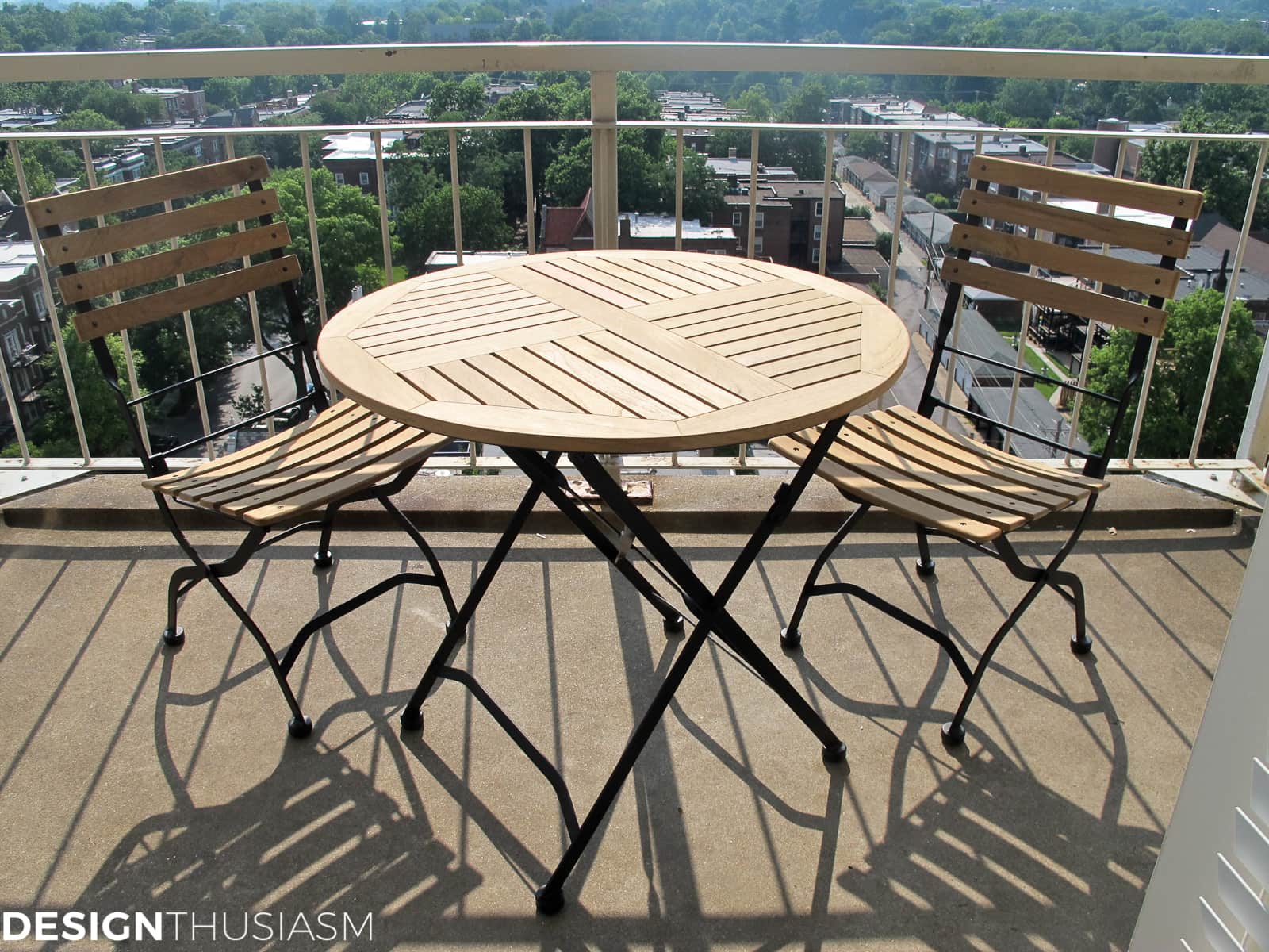 Bachelor Apartment: Small Dining Room Ideas | terilynadamsblog.com