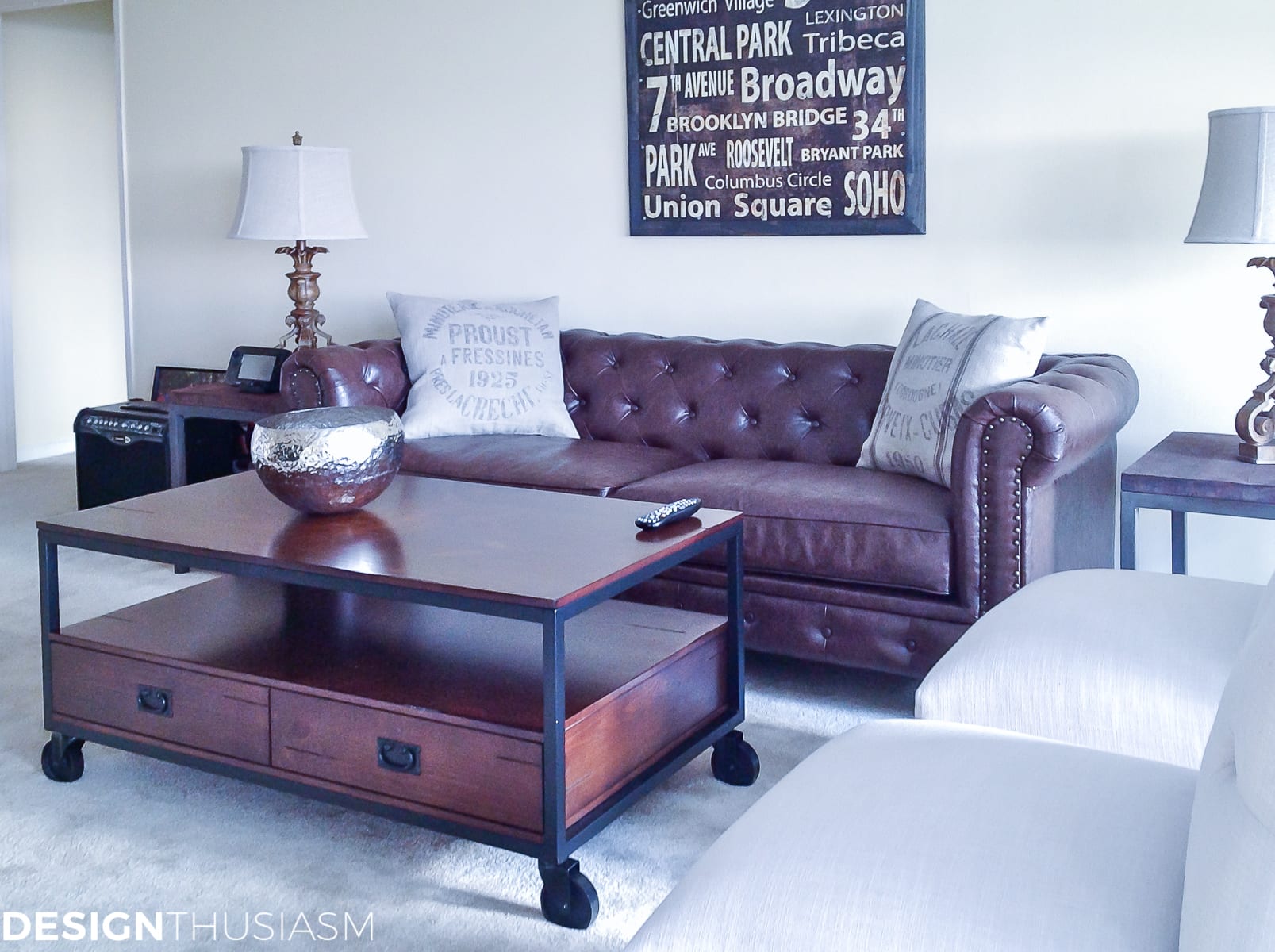 The Bachelor Pad: Apartment Living Room Ideas | terilynadamsblog.com