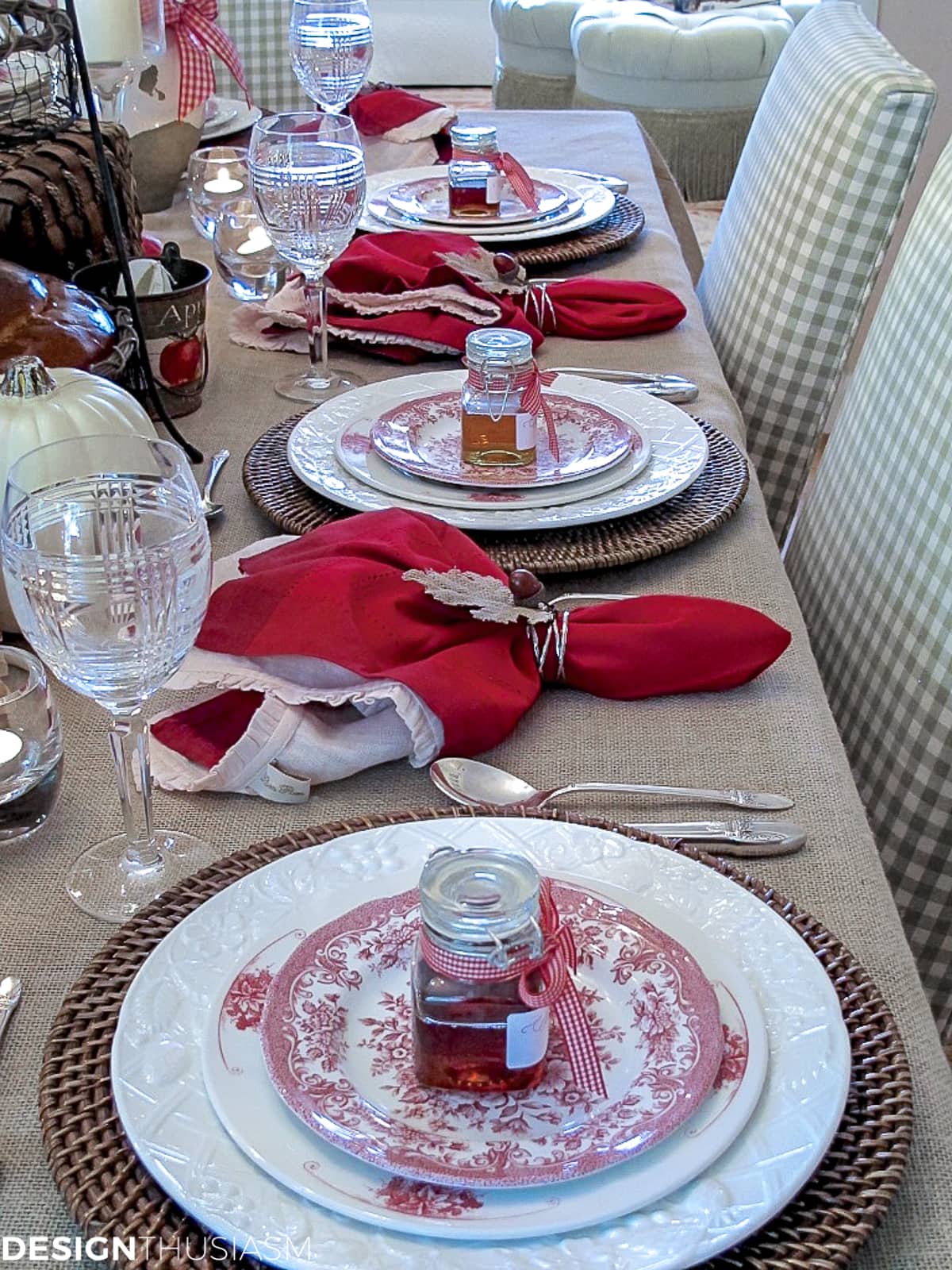apples and honey at each place setting for Rosh Hashanah dinner