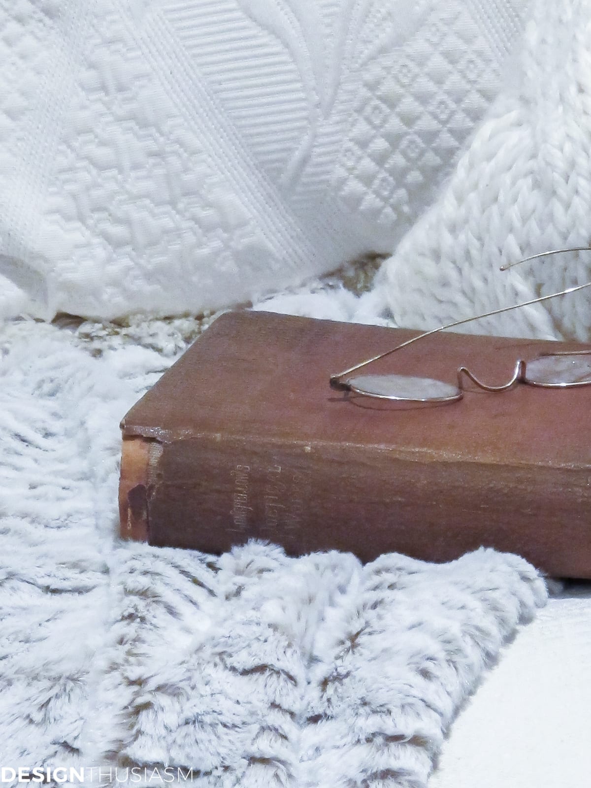 Cozy Homes: 9 Ways to Add Winter Warmth to Your Home | terilynadamsblog.com