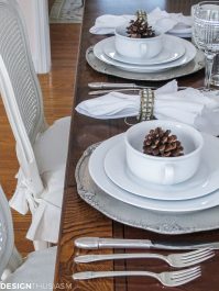 Winter Decorations Add Flavor to a White Tablescape | Designthuisasm.com