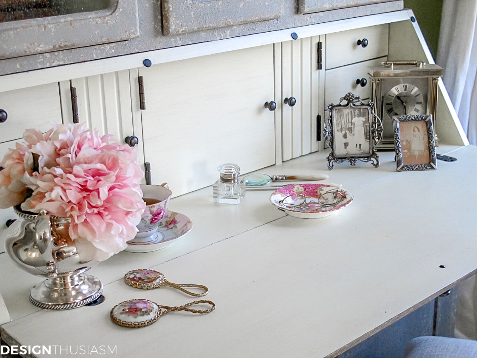 bedroom vanity dressing table