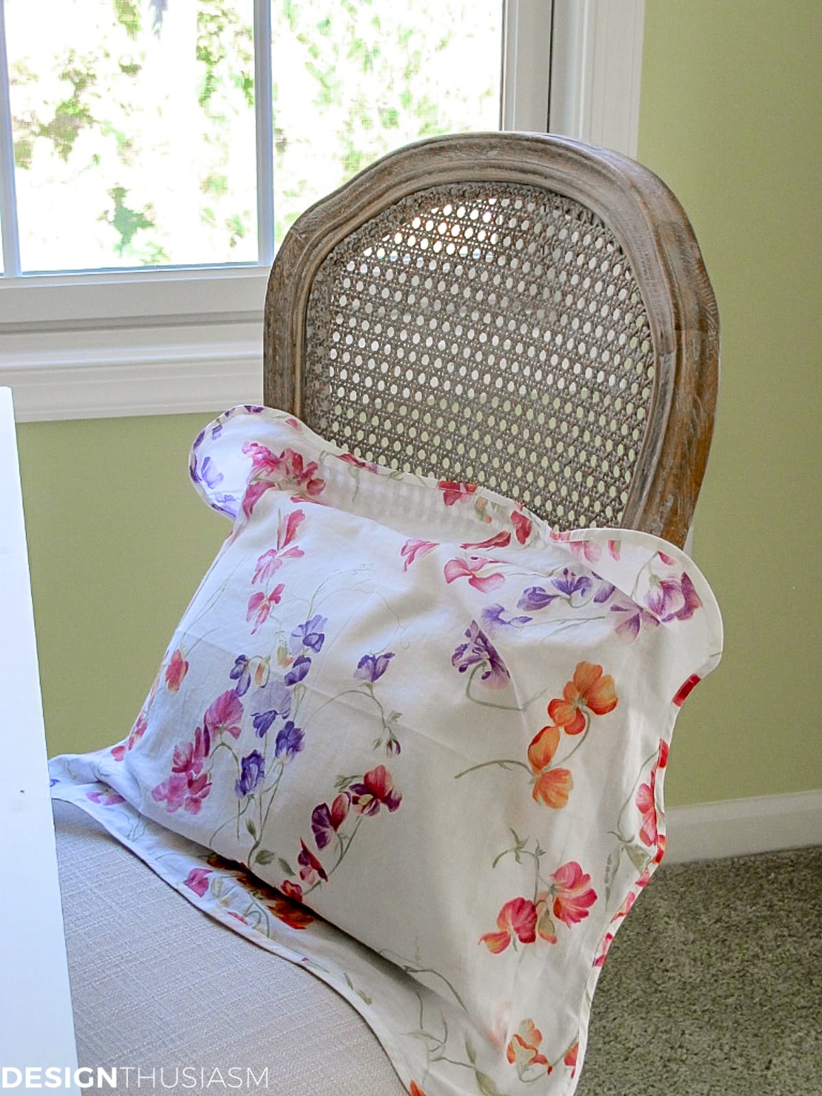 dressing table chair with pillow
