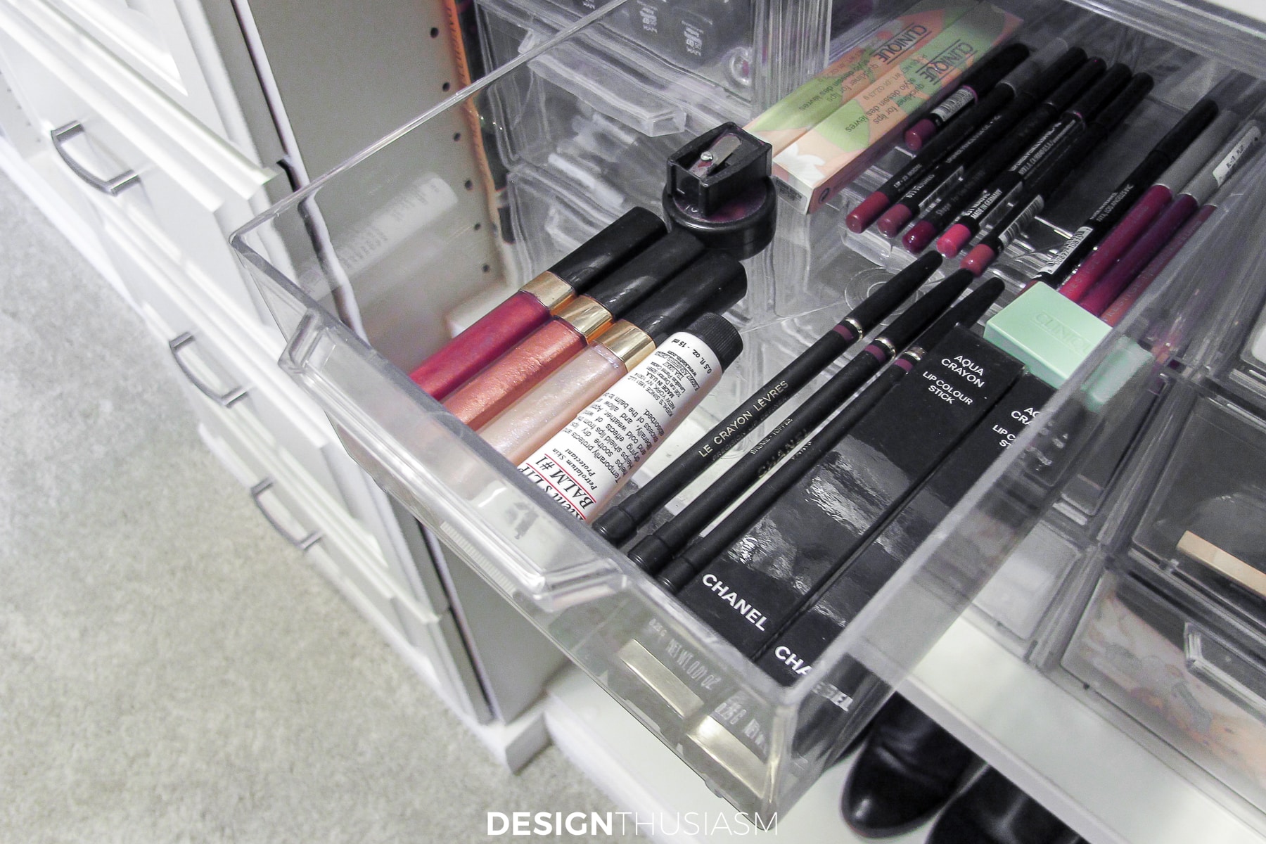 closet organization makeup storage