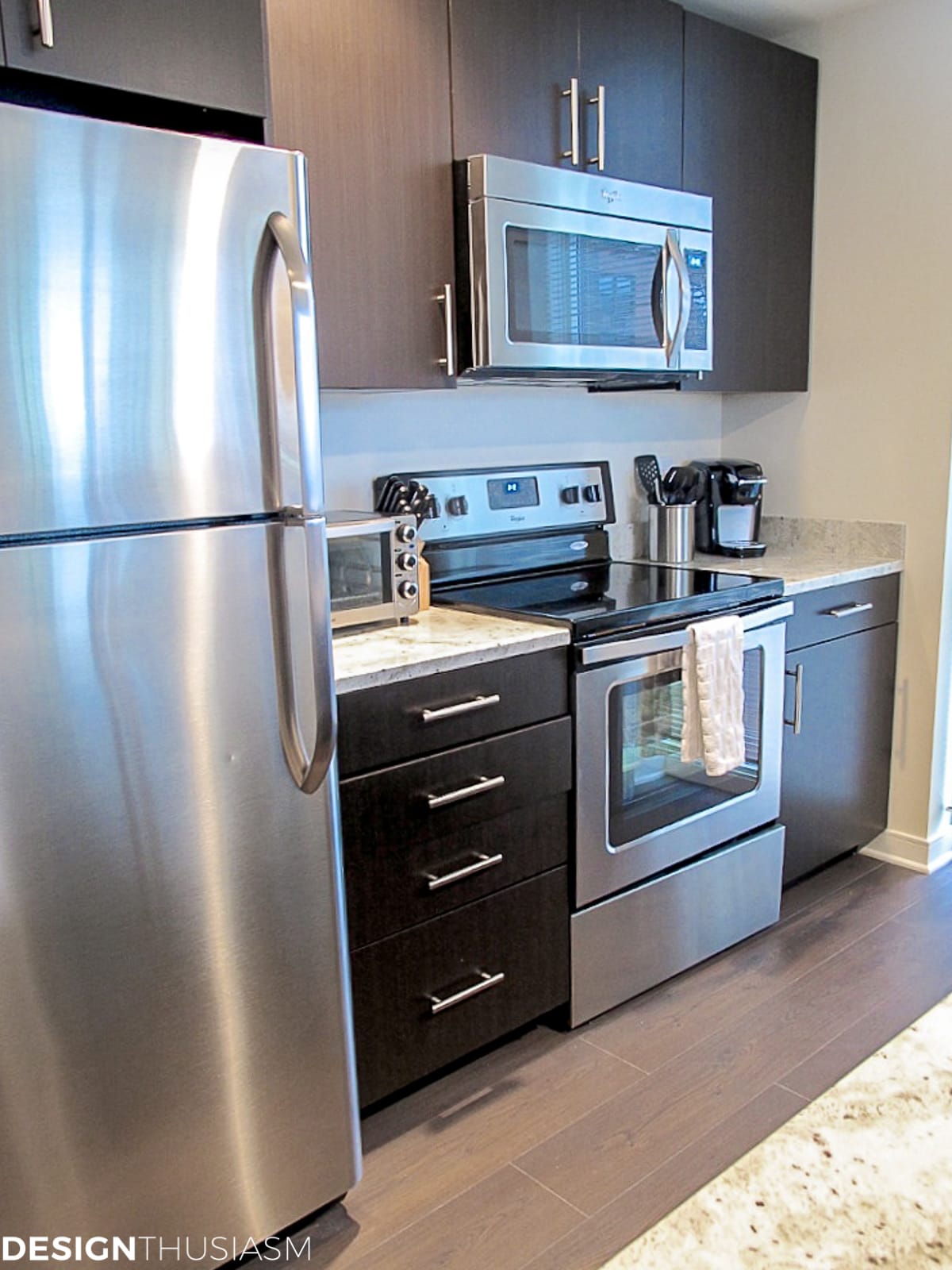 bachelor pad mens apartment kitchen
