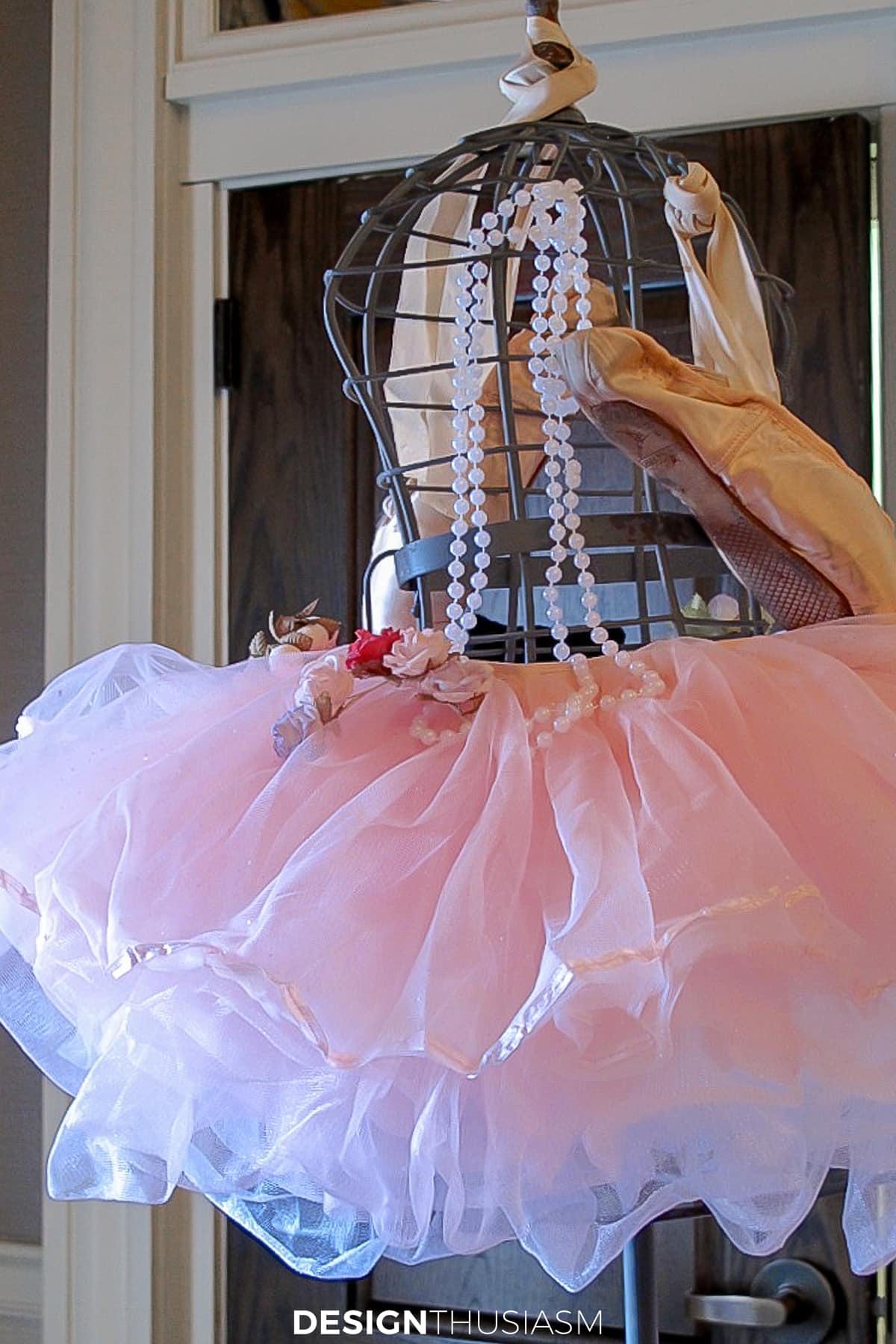 April in Paris tutu centerpiece