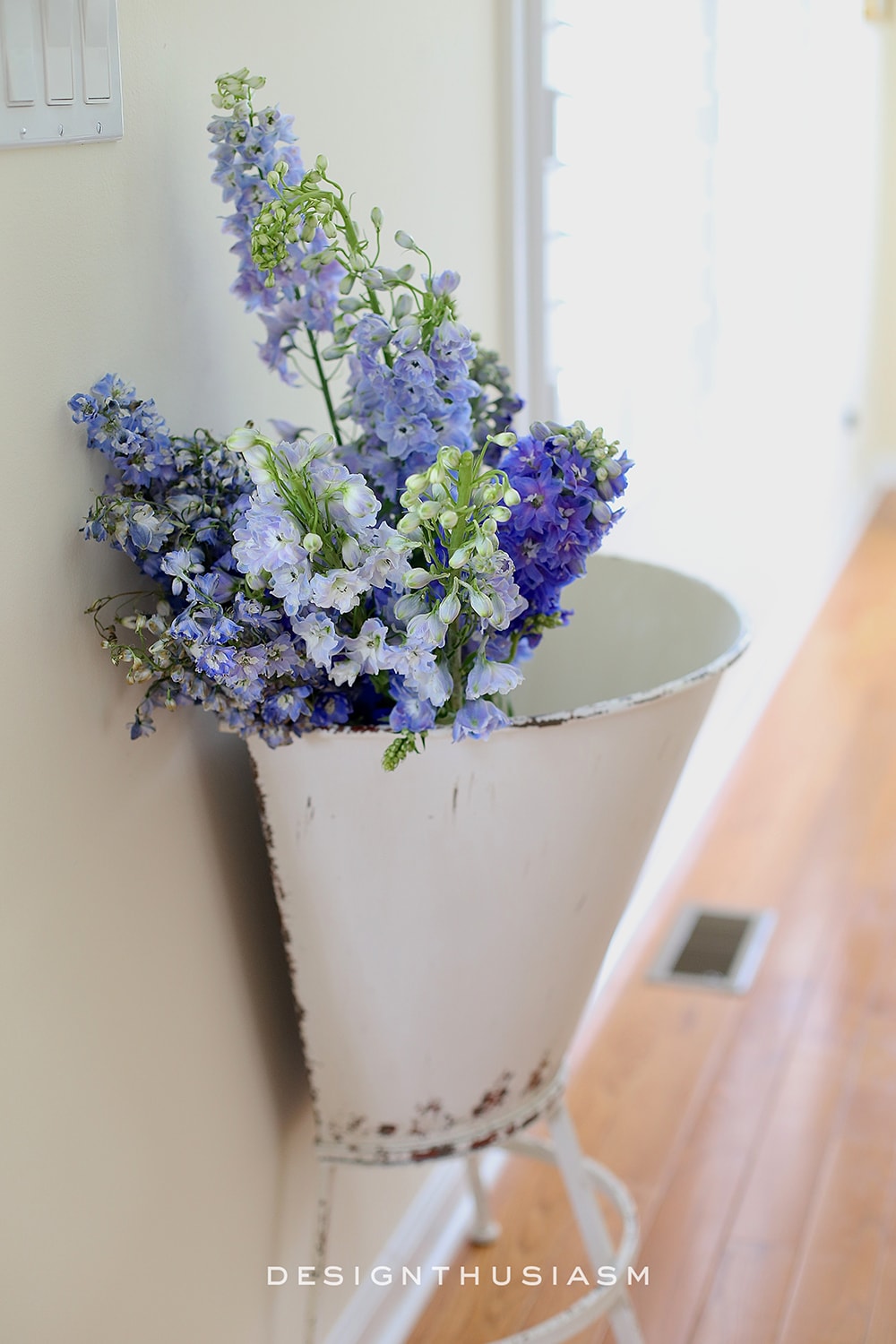 Metal Bin | A Fresh Way to Display Flowers | terilynadamsblog.com