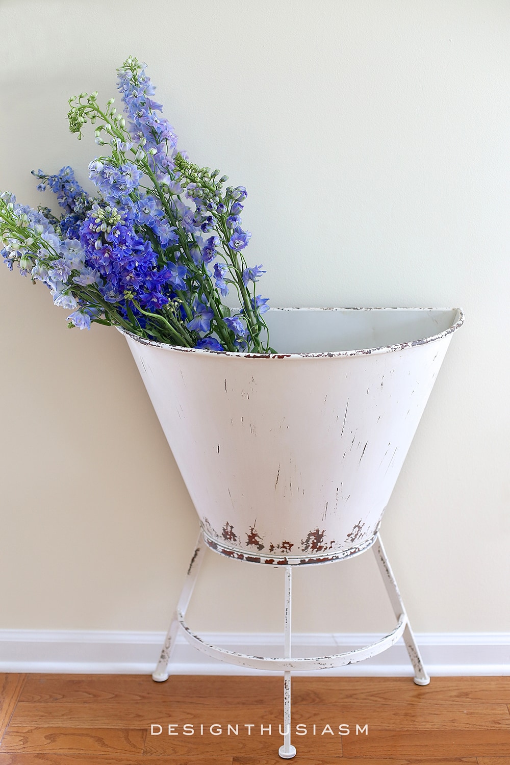 Metal Bin | A Fresh Way to Display Flowers | terilynadamsblog.com