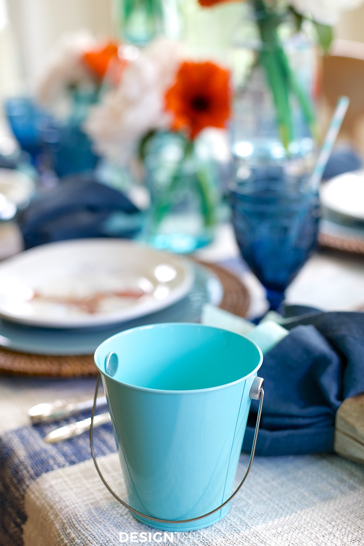 summer clambake table with shell buckets