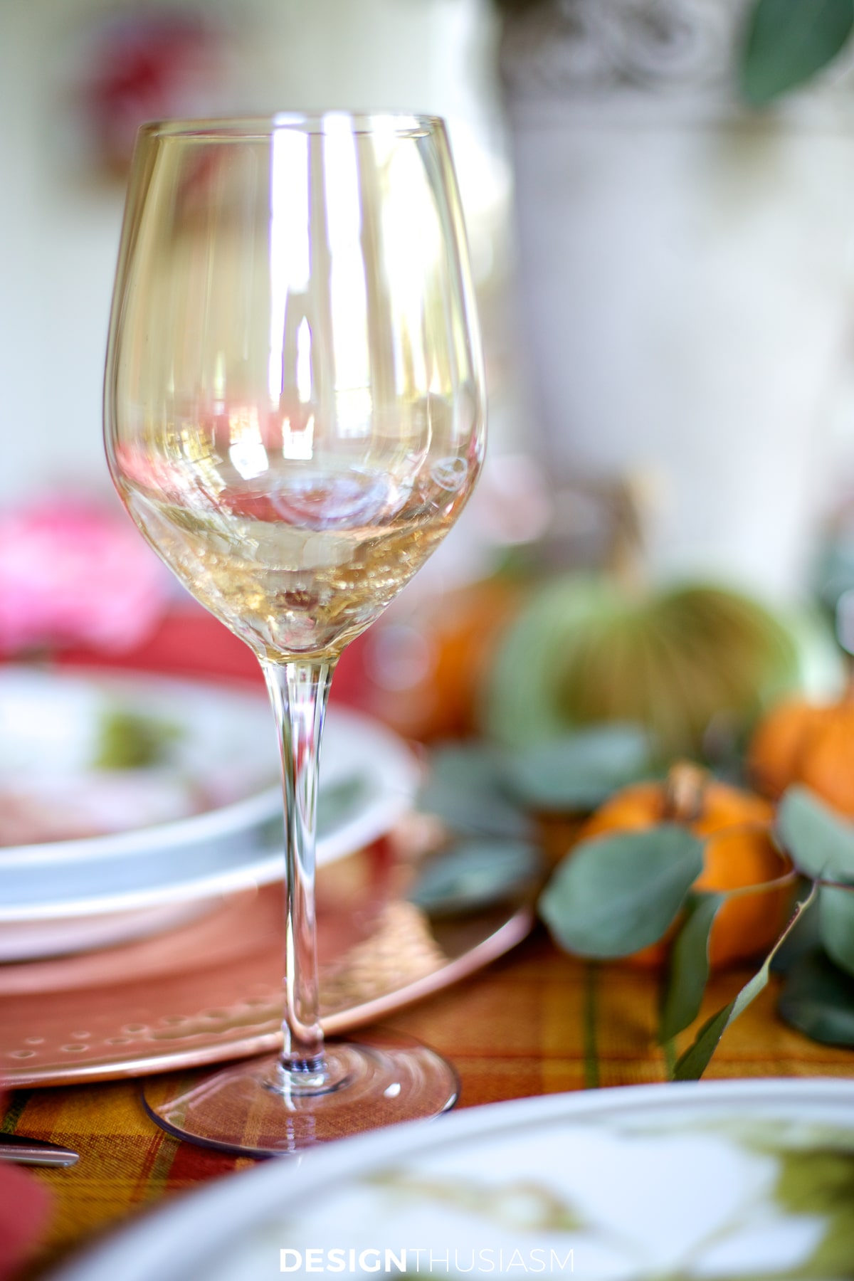 amber wine glasses in a fall tablescape