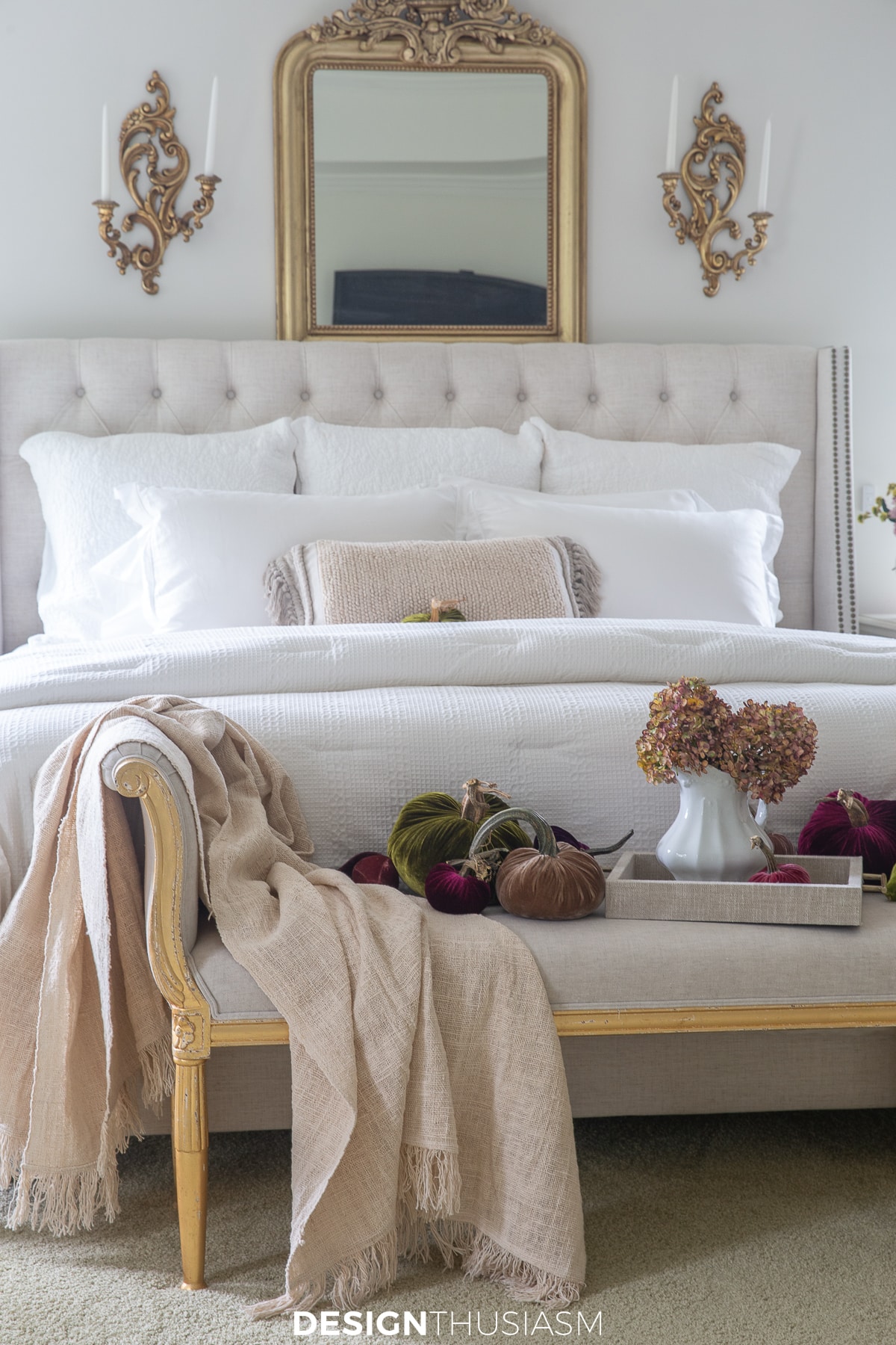 fall bedroom decor
