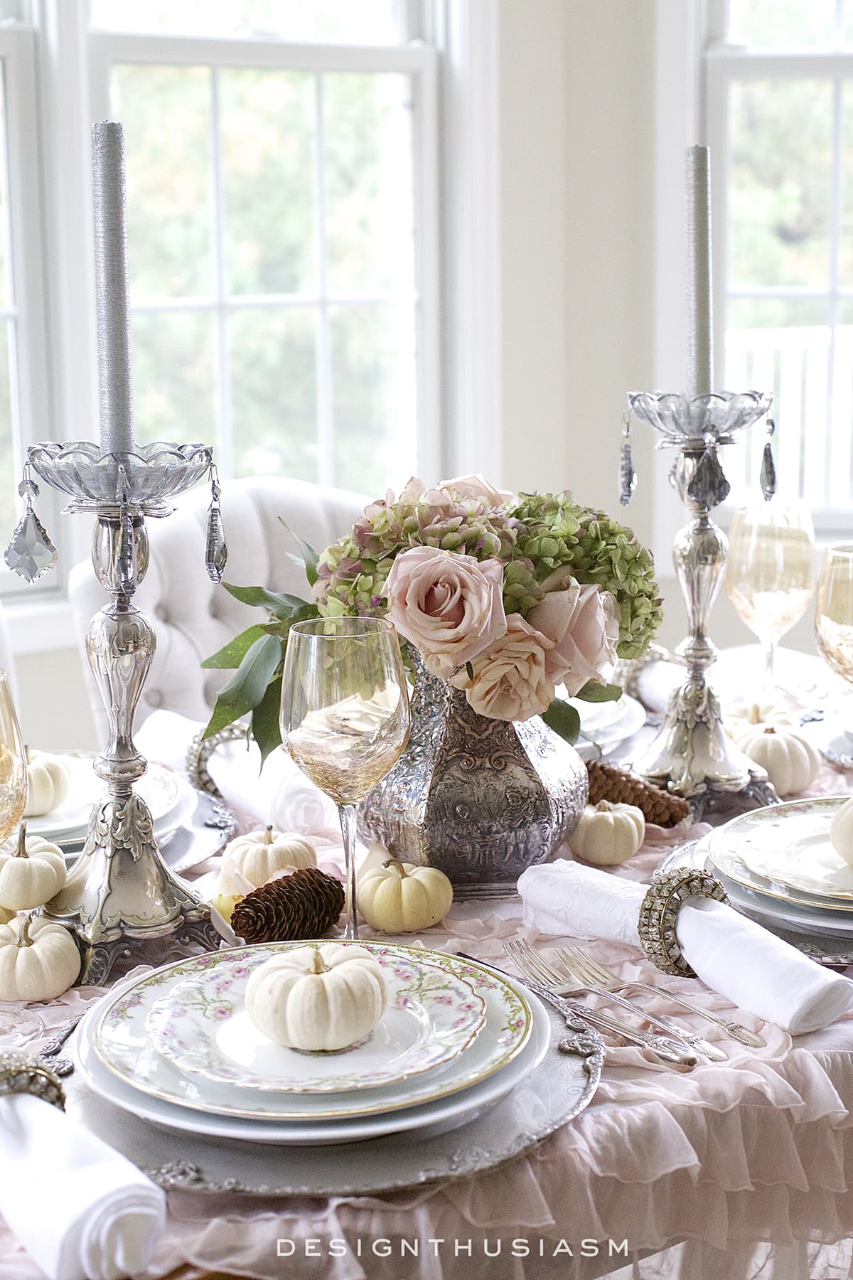 A Soft Vintage Thanksgiving Table | terilynadamsblog.com