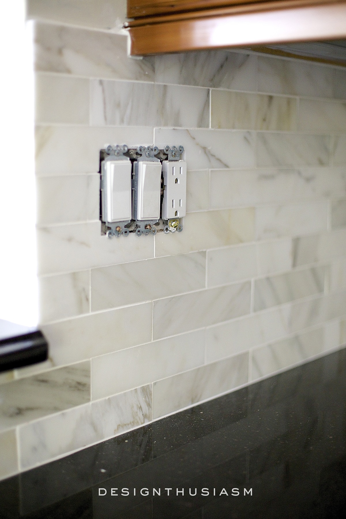 Calcatta gold marble backsplash | kitchen renovation | terilynadamsblog.com