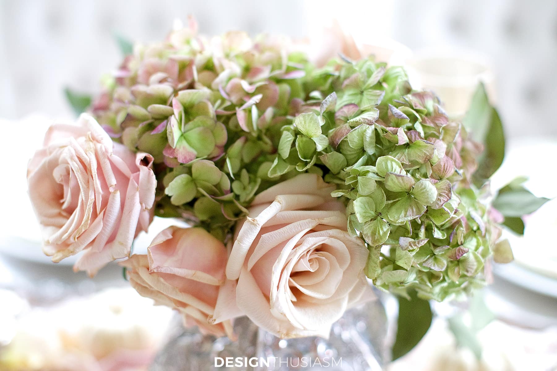 soft vintage thanksgiving table flowers
