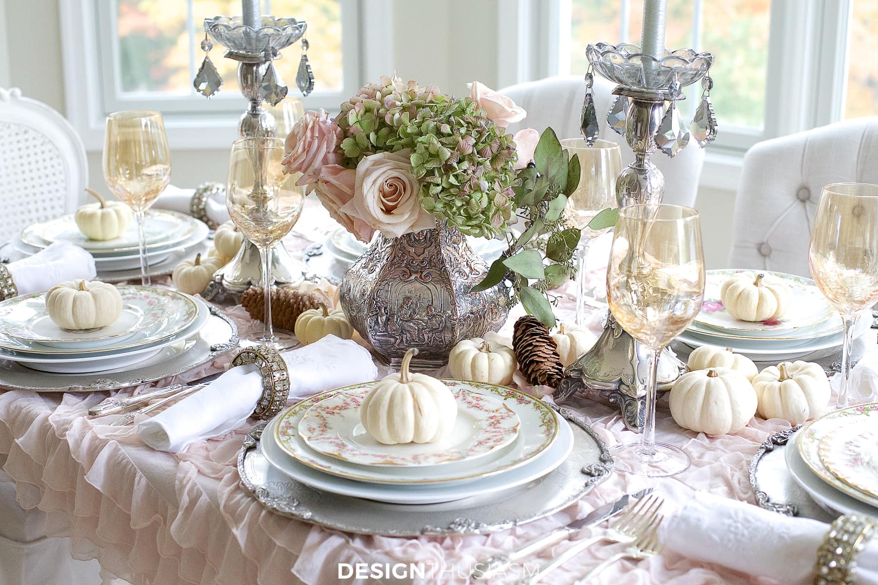 soft vintage thanksgiving table