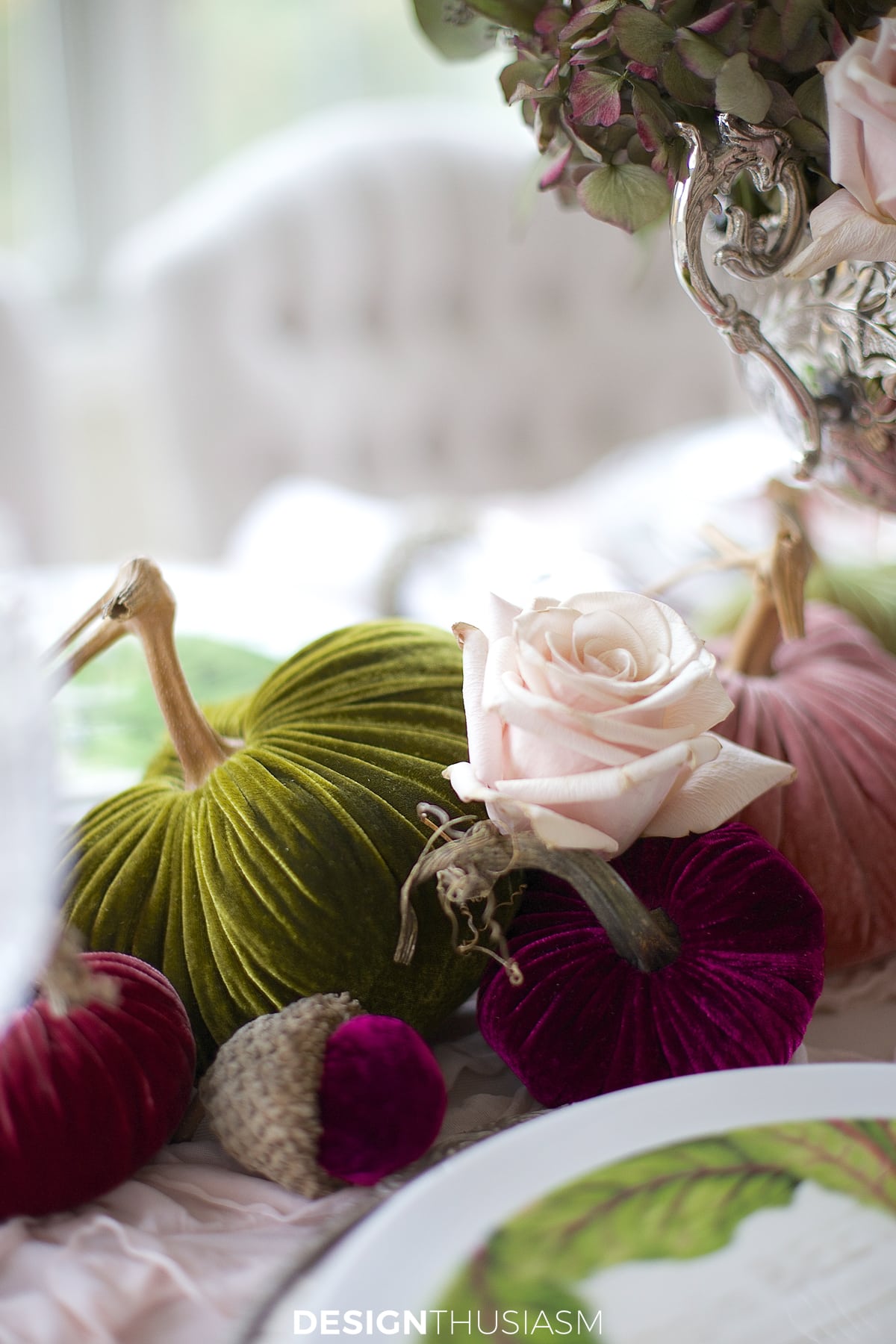 Velvet pumpkin table closeup