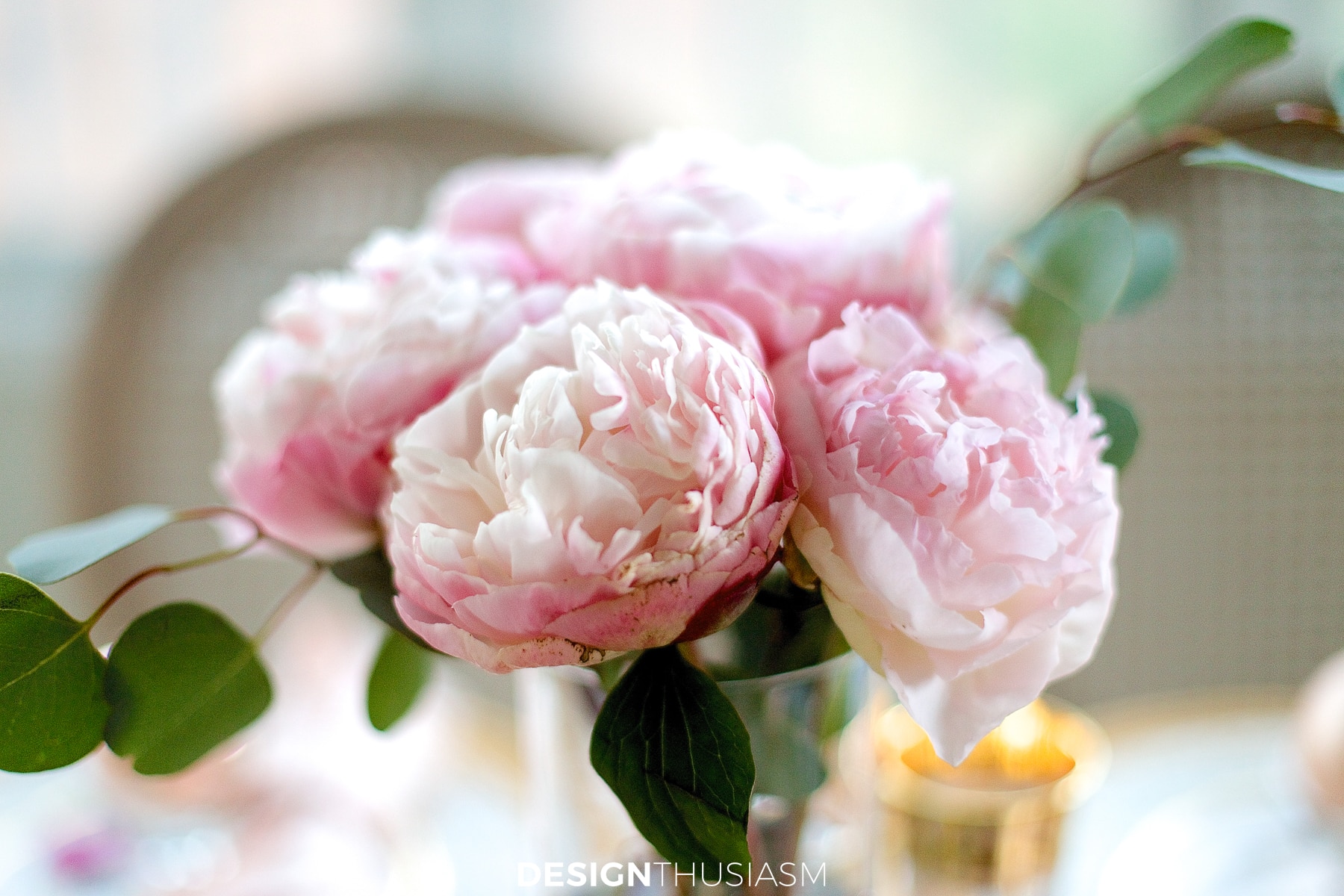 Pink and Gold Xmas Table peonies