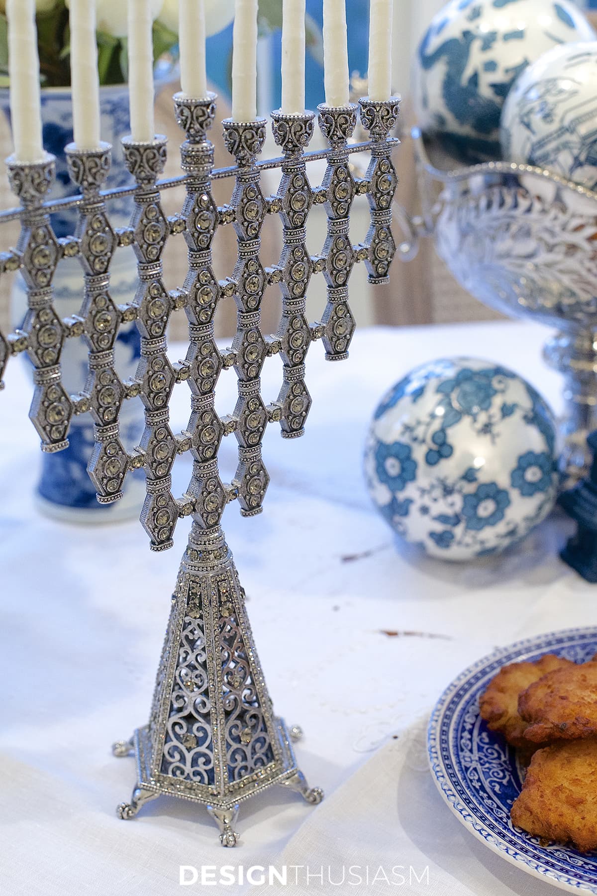 Using Blue and White Chinoiserie for Hanukkah Decorations | terilynadamsblog.com