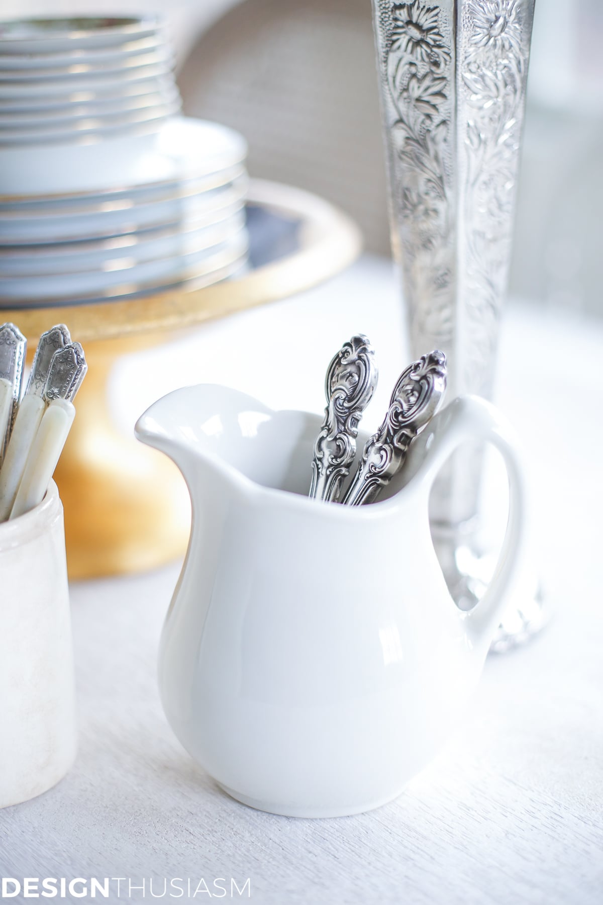 Transforming the Breakfast Room with The Perfect Dining Table
