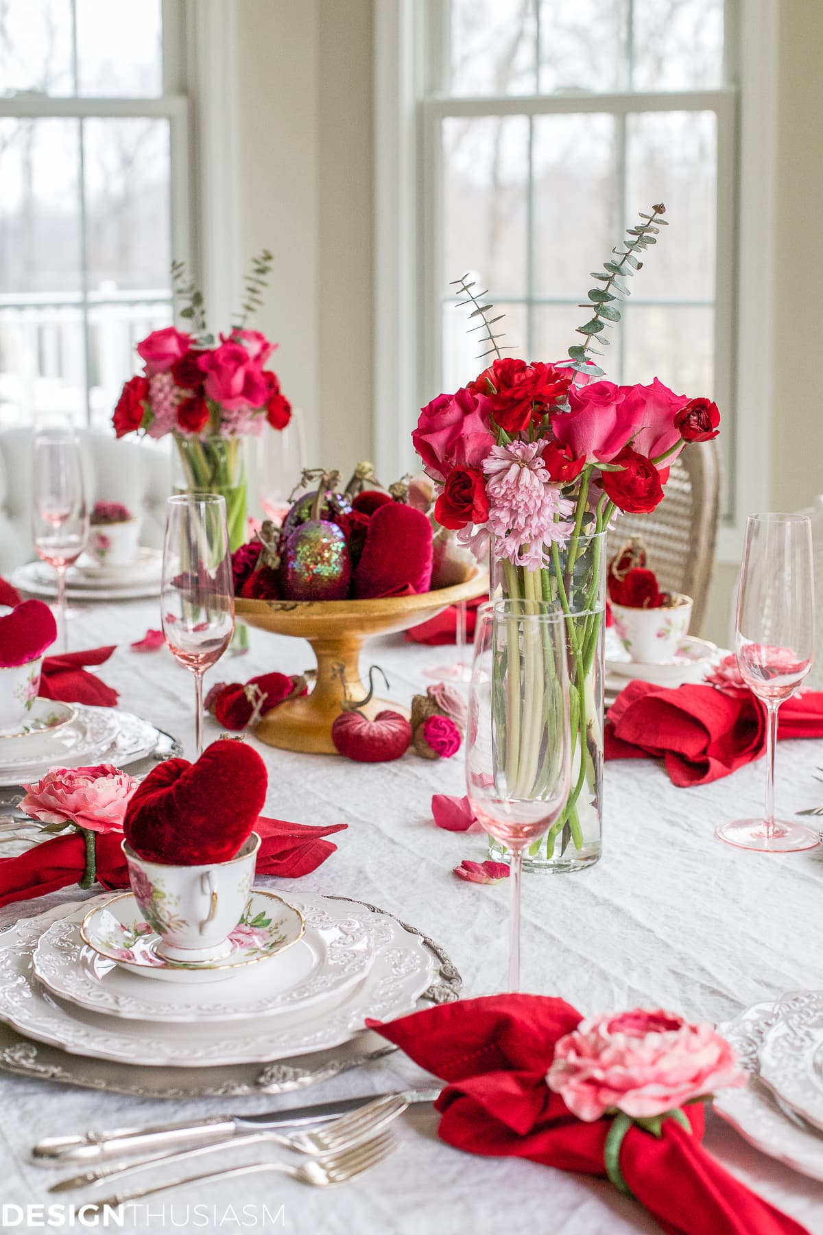 Valentine's Day Decorations: Velvet Hearts Tablescape | terilynadamsblog.com