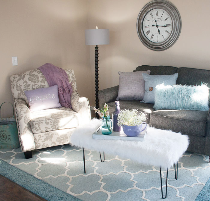 flip-and-move-living-room