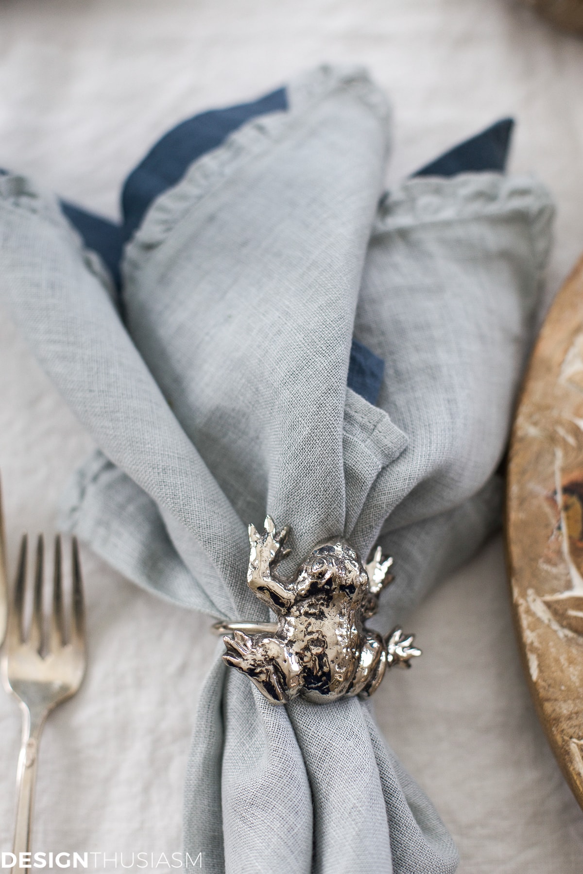 Elegant Easter table decorations for a holiday brunch | terilynadamsblog.com