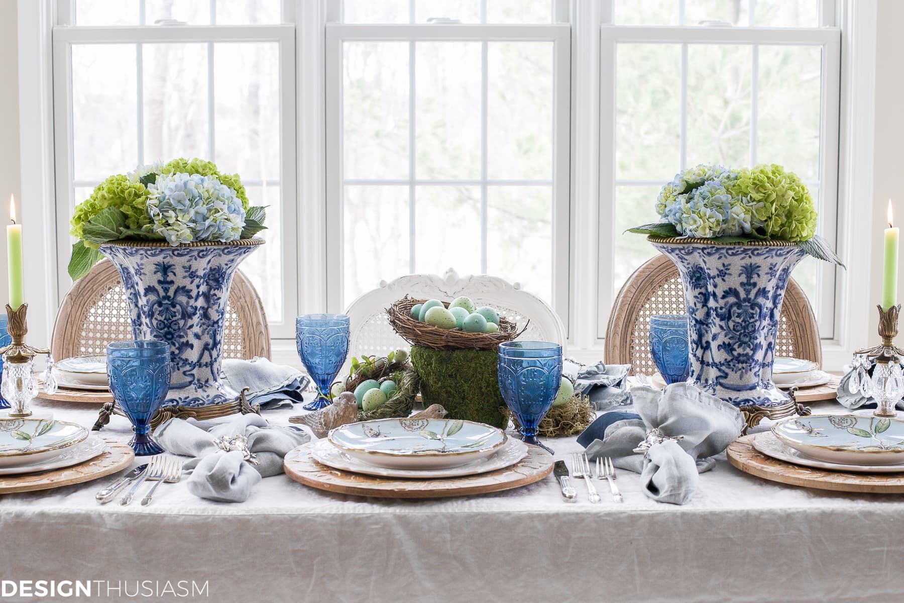 Elegant Easter table decorations for a holiday brunch | terilynadamsblog.com