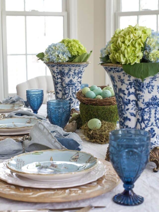 Elegant Easter table decorations for a holiday brunch | terilynadamsblog.com
