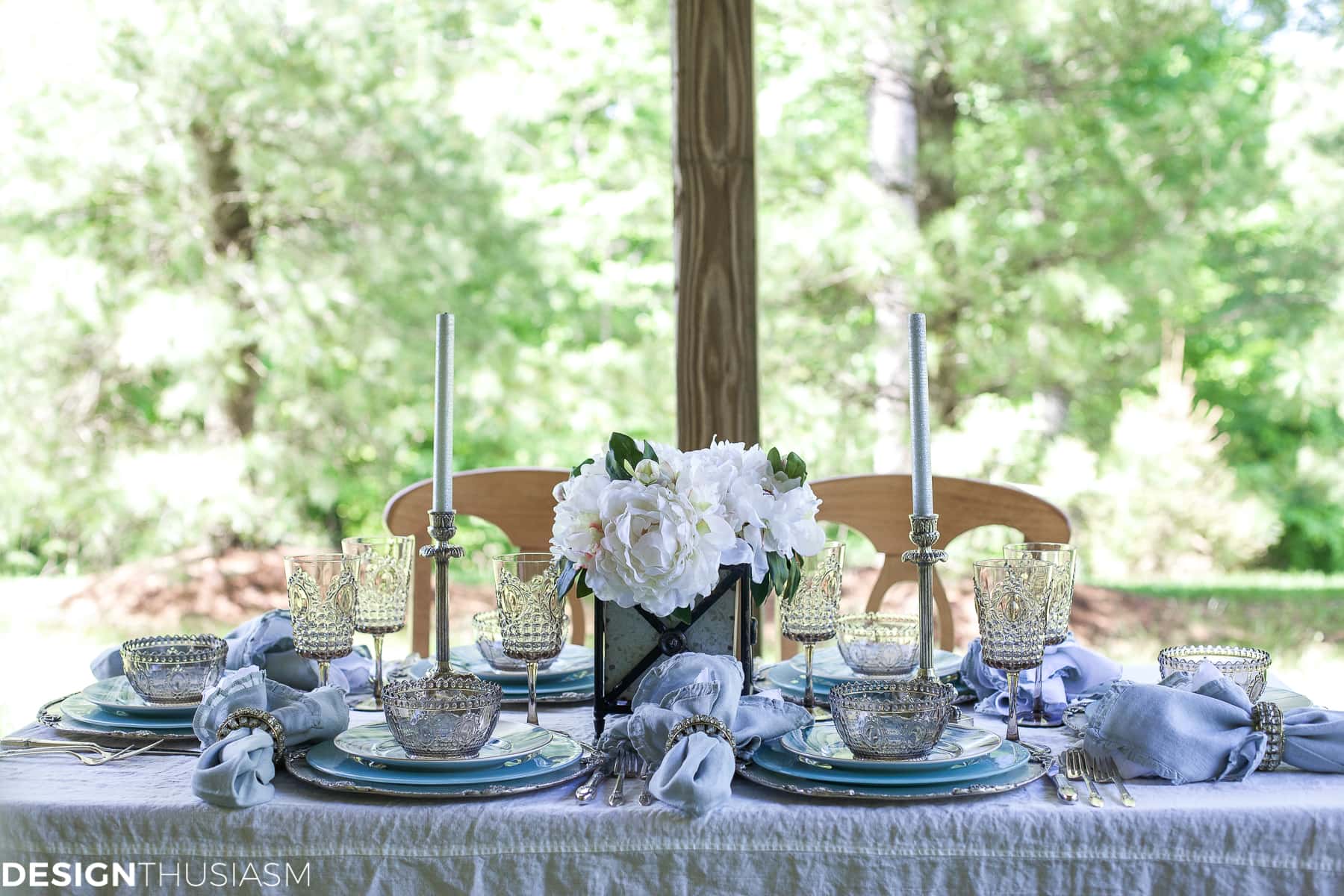Seaside Decor | Setting a Summer Table with Coastal Dinnerware - terilynadamsblog.com