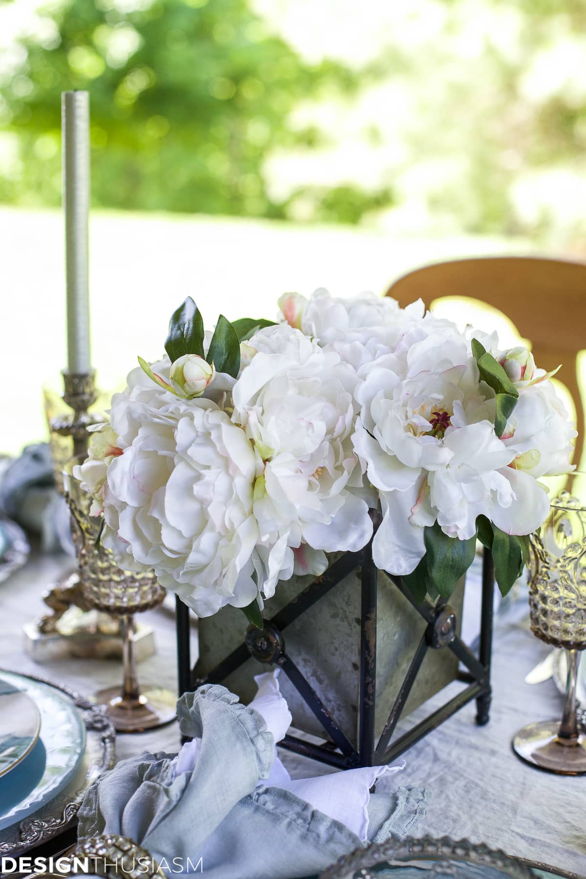 Seaside Decor | Setting a Summer Table with Coastal Dinnerware - terilynadamsblog.com