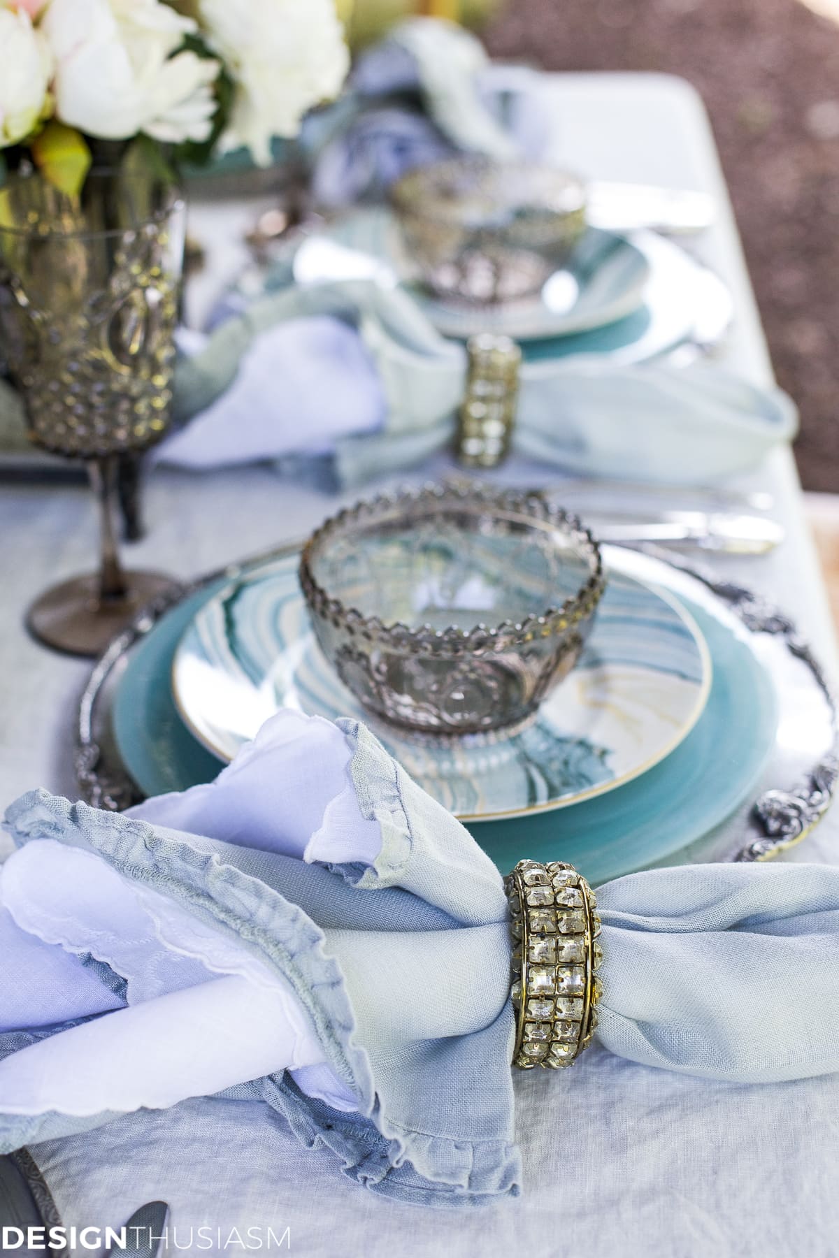 Seaside Decor | Setting a Summer Table with Coastal Dinnerware - terilynadamsblog.com