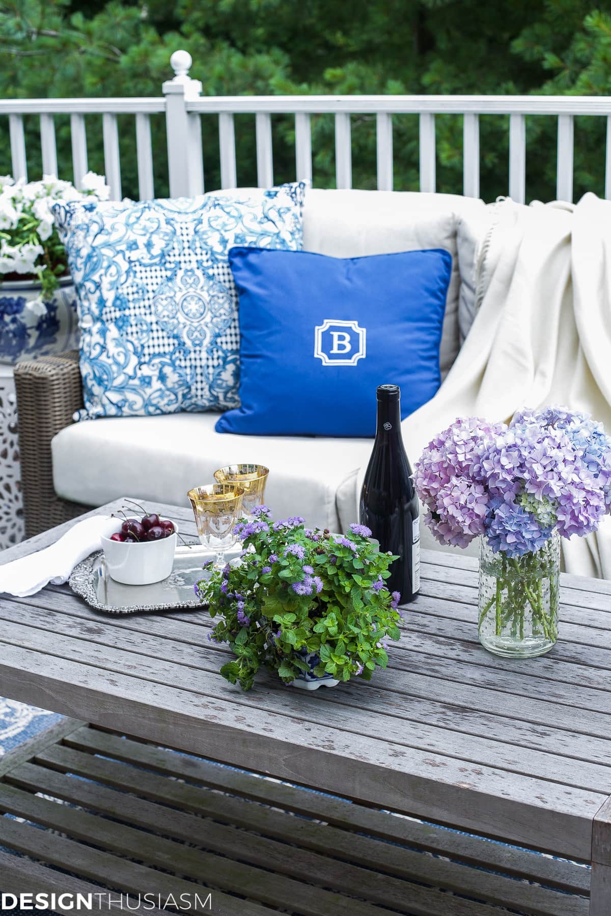 Outdoor Lounge | How One Piece Can Pull Your Patio Decor Together - terilynadamsblog.com