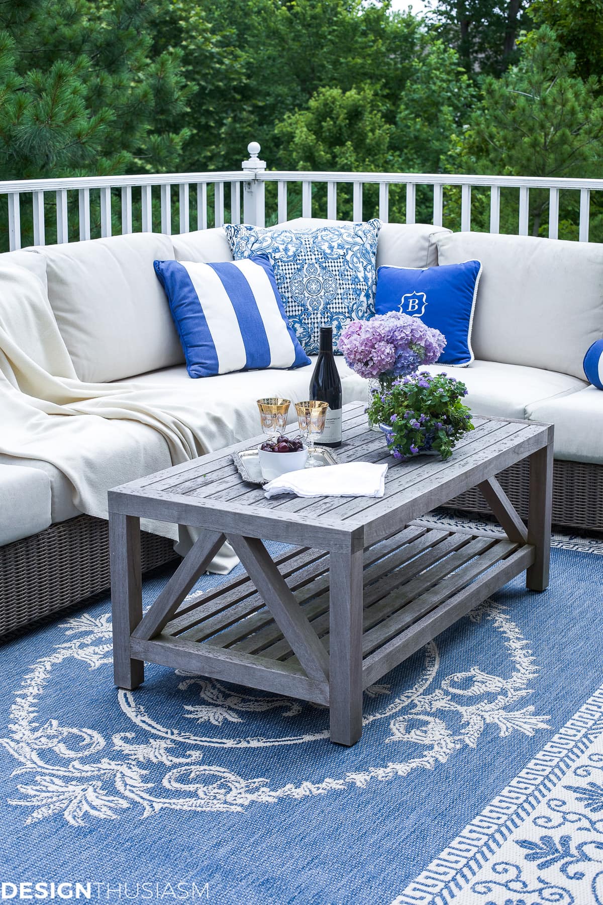Outdoor Lounge | How One Piece Can Pull Your Patio Decor Together - terilynadamsblog.com