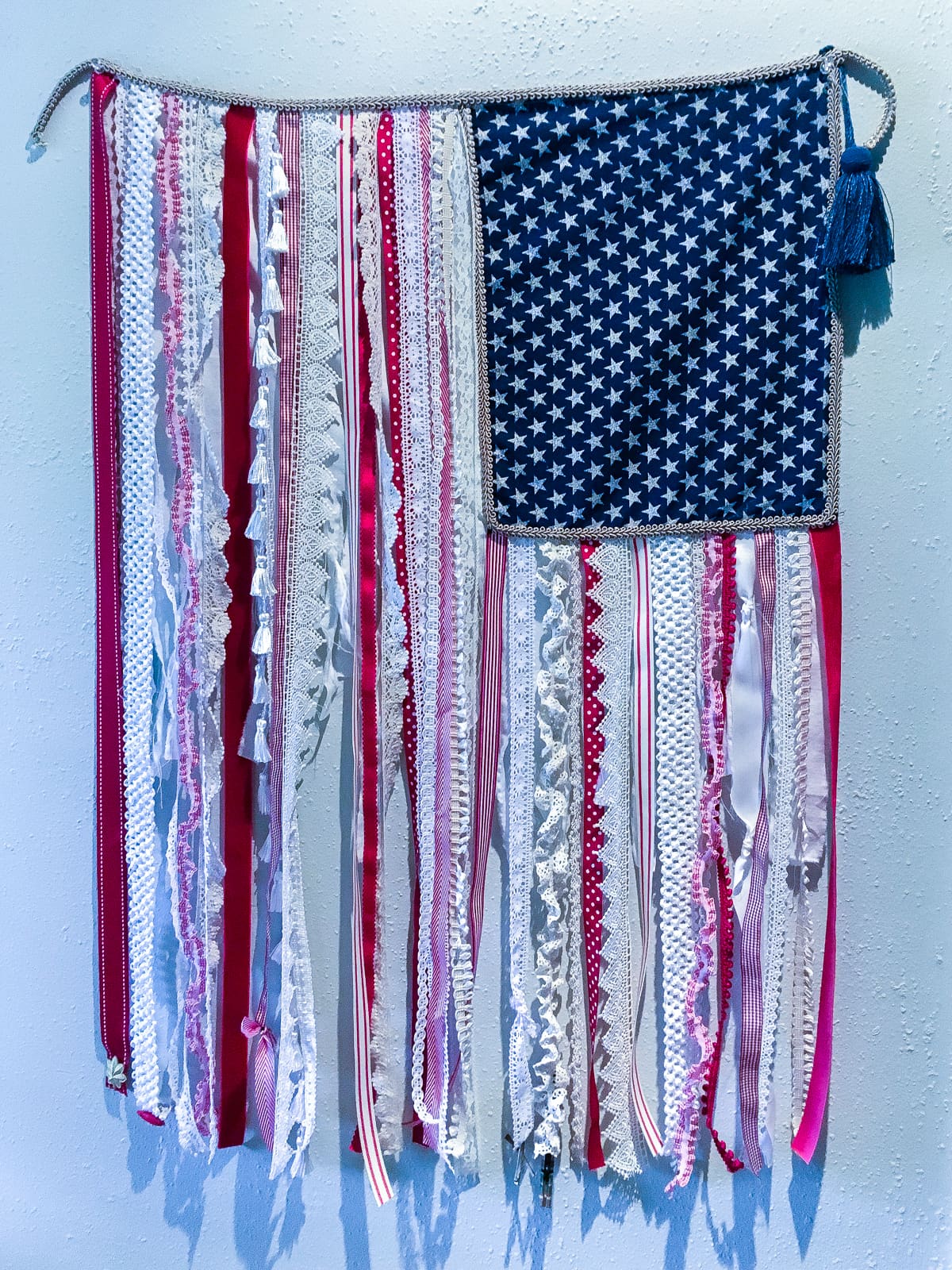 Ribbon Flag