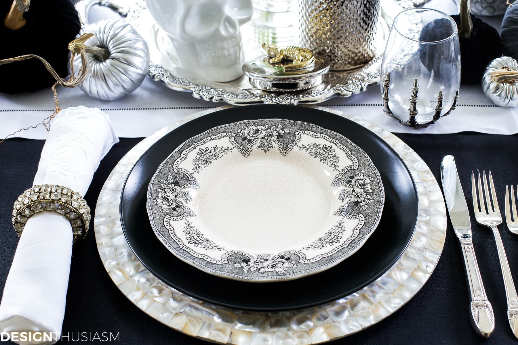 Black and White Table Top Ideas for an Elegant Halloween Dinner - terilynadamsblog.com