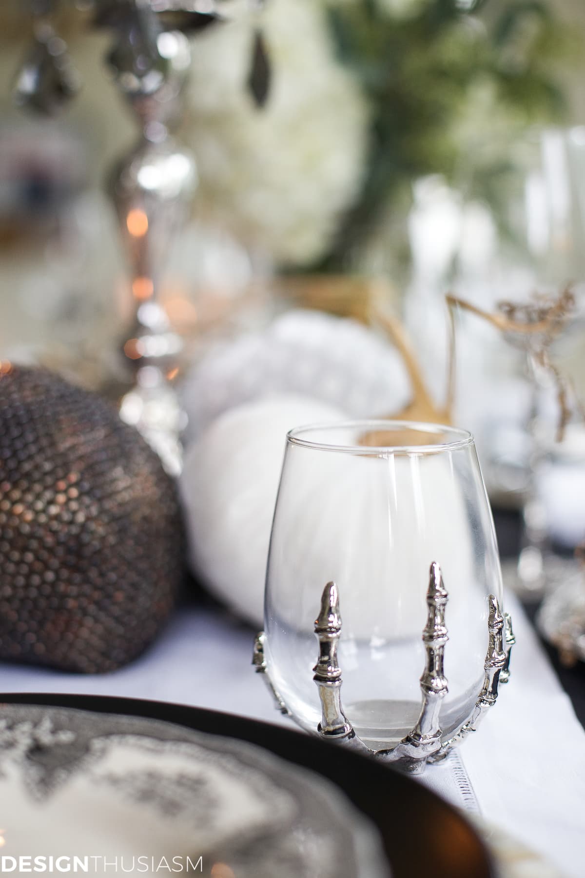Black and White Table Top Ideas for an Elegant Halloween Dinner - terilynadamsblog.com