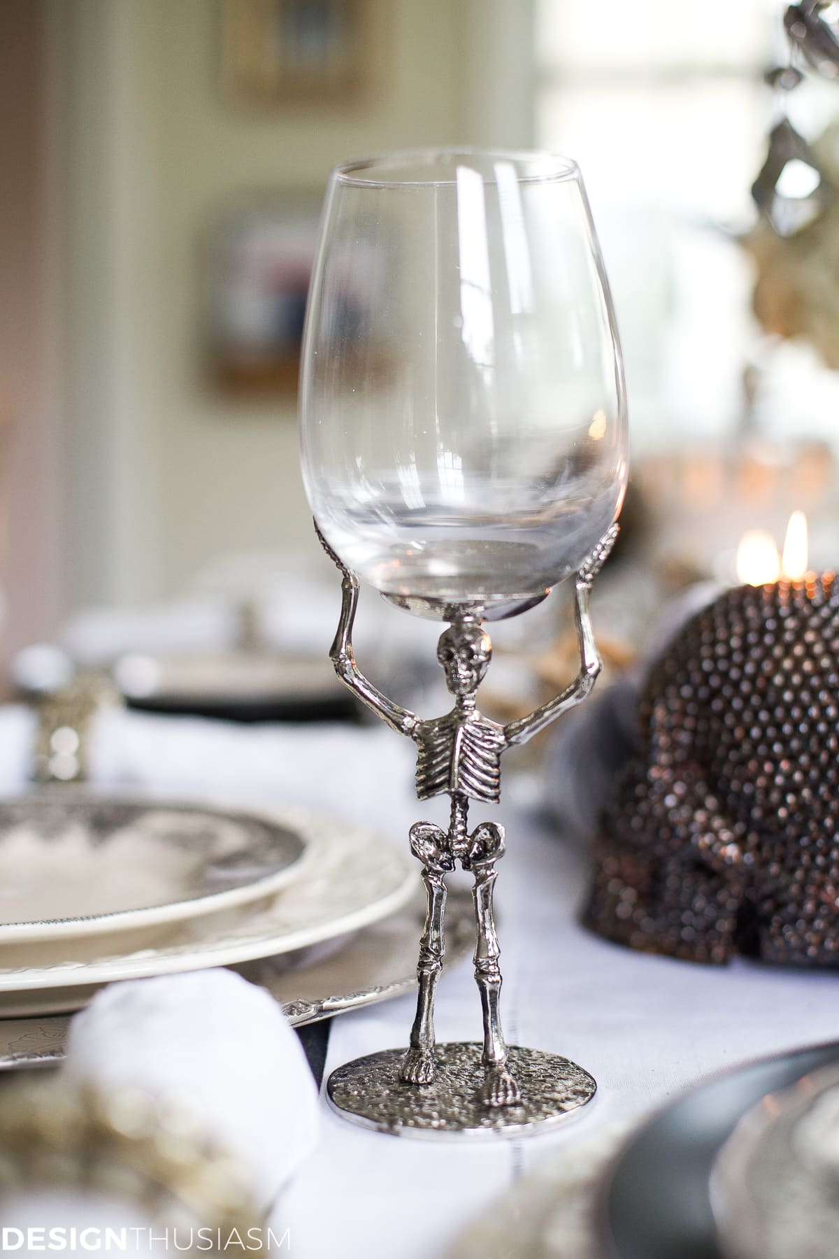Black and White Table Top Ideas for an Elegant Halloween Dinner - terilynadamsblog.com