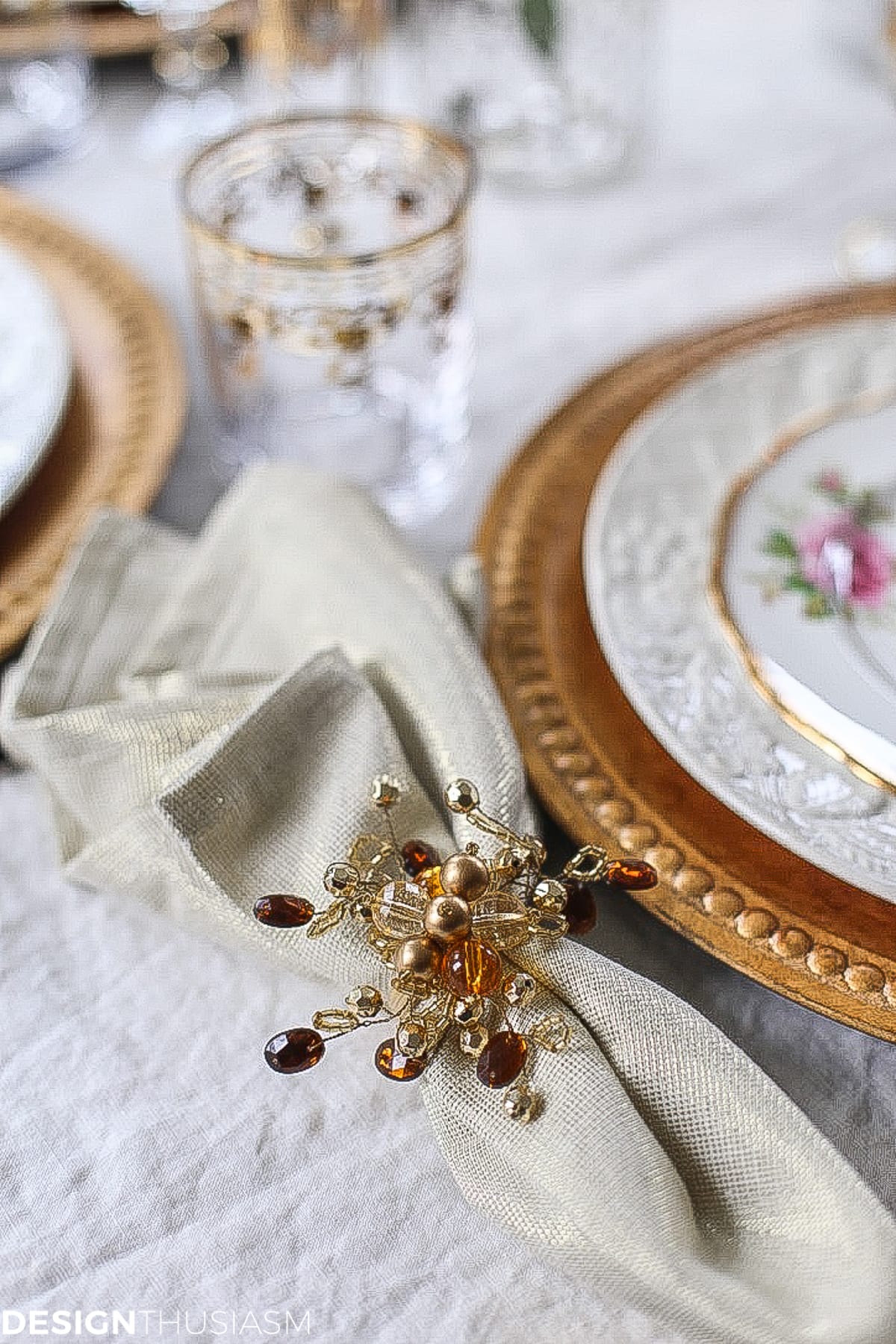 Creating a Simple Table Setting When You Have No Time - terilynadamsblog.com