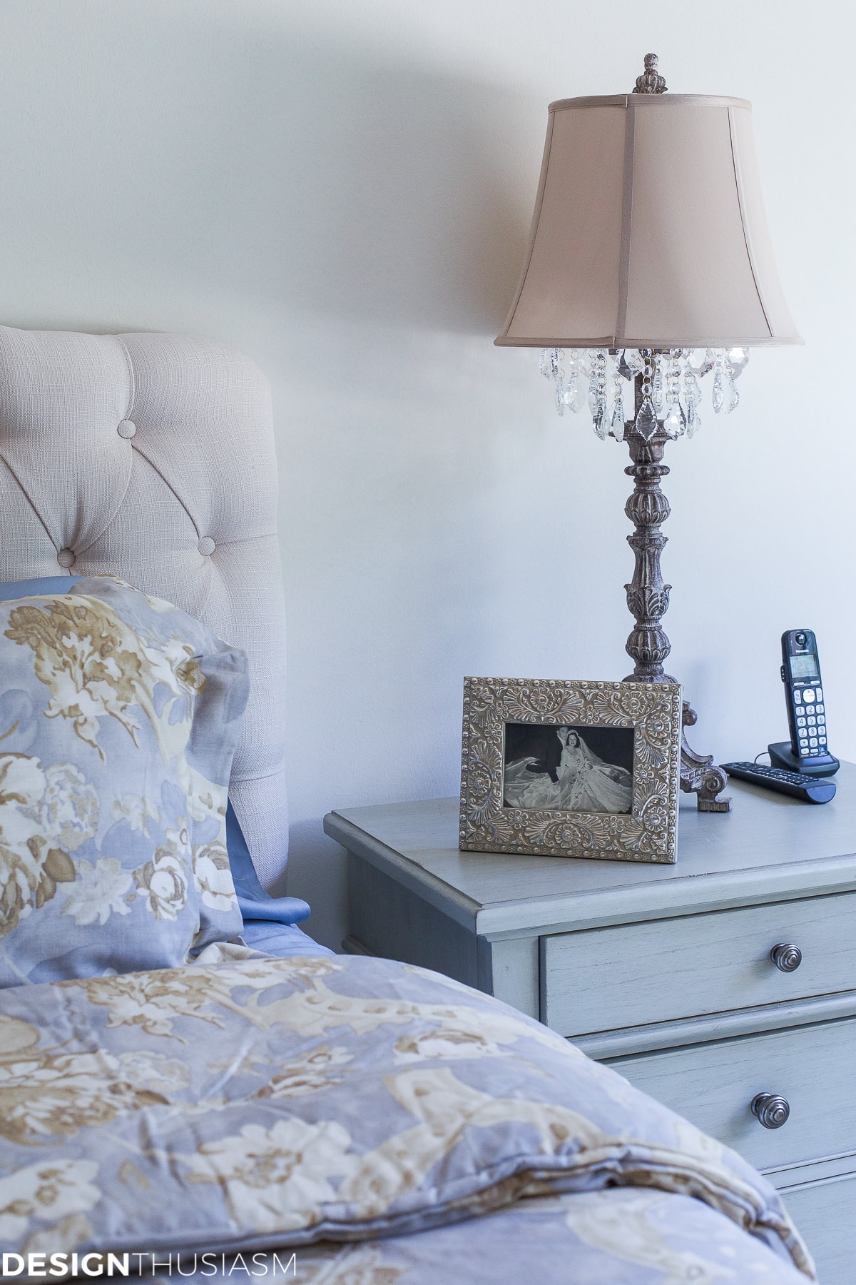 Downsizing Tips - How to keep the bedroom light and bright - terilynadamsblog.com
