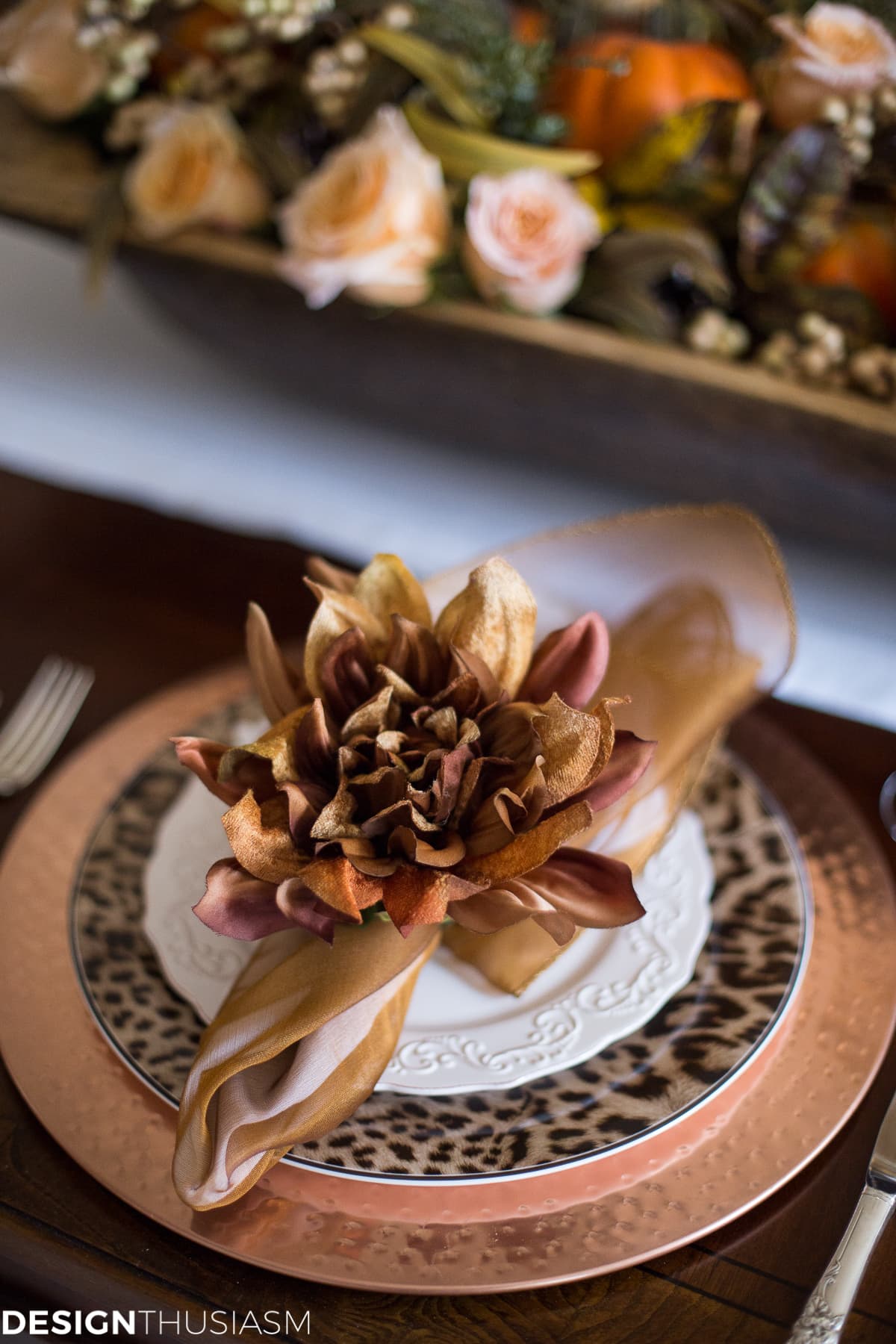 Using Fall Door Decorations to Dress Up Your Thanksgiving Table - terilynadamsblog.com