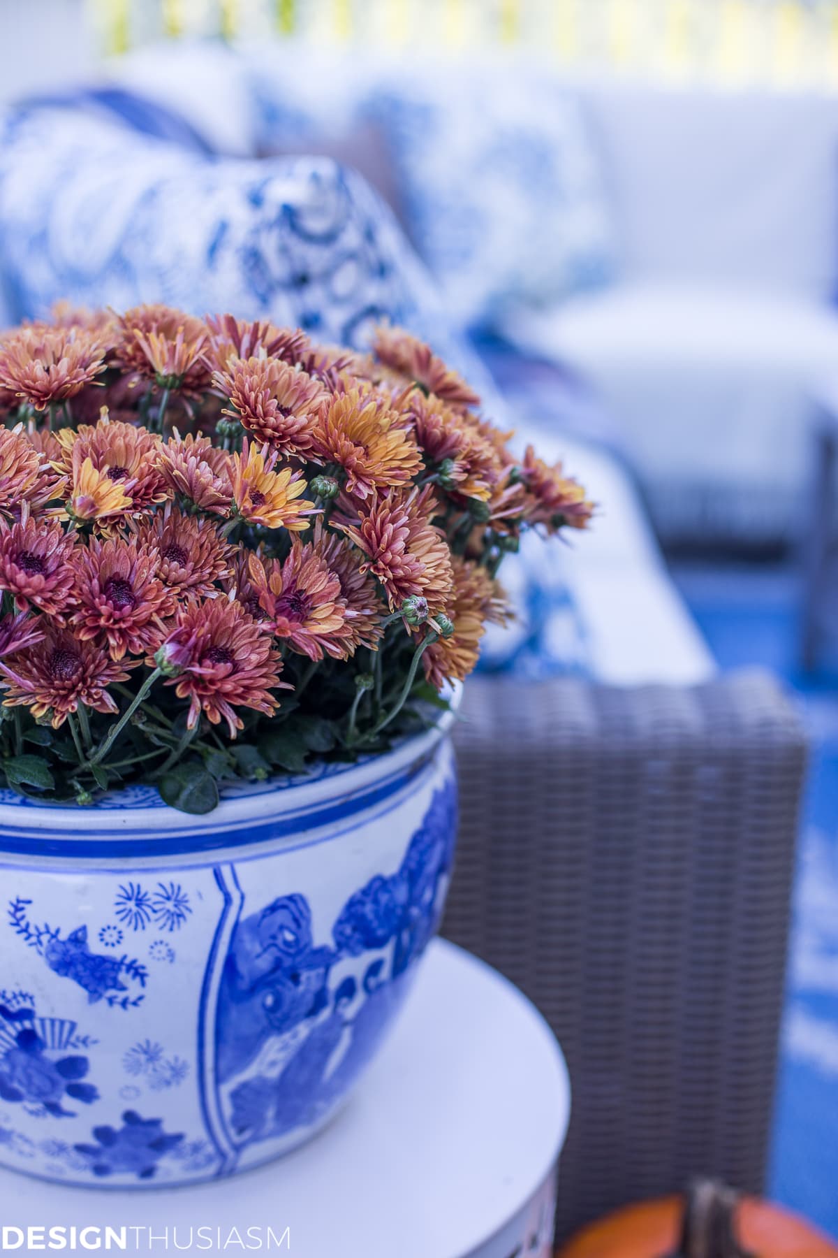 Outdoor fall decorating ideas - terilynadamsblog.com