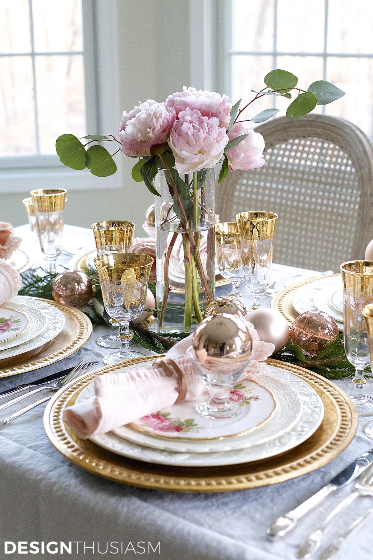 10 Tips for Making Your Holiday Decorations More Special