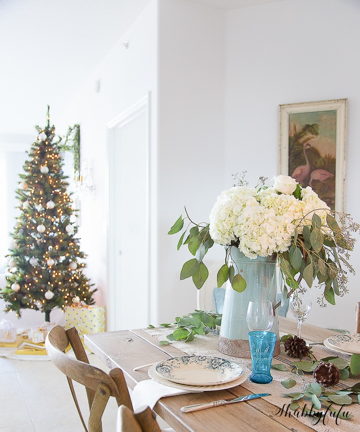 coastal-christmas-decorating-table-setting-shabbyfufublog
