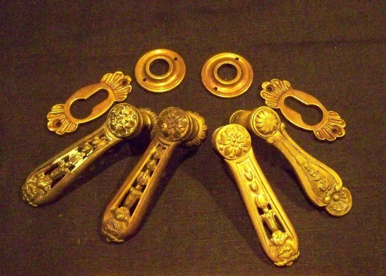 ANTIQUE VICTORIAN CLASSICAL BRASS BRONZE FRENCH DOOR HANDLE SETS ESCETSHEONS