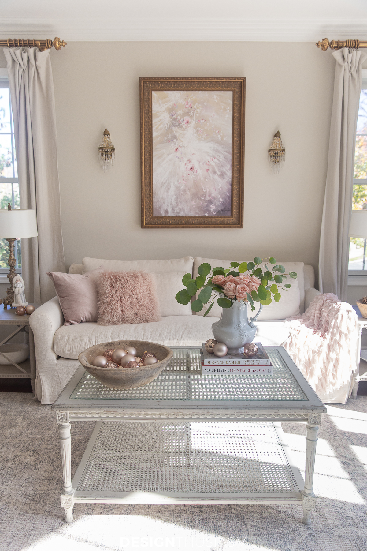 French Country holiday decor in the living room